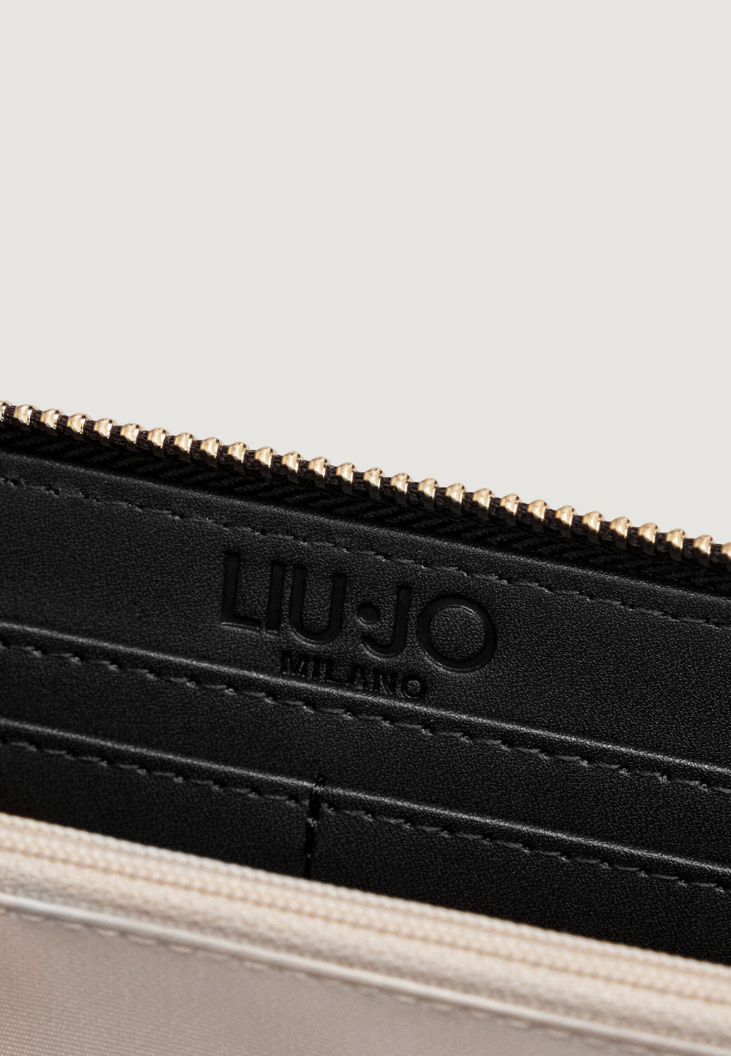Portafoglio medio Liu-Jo WALLET