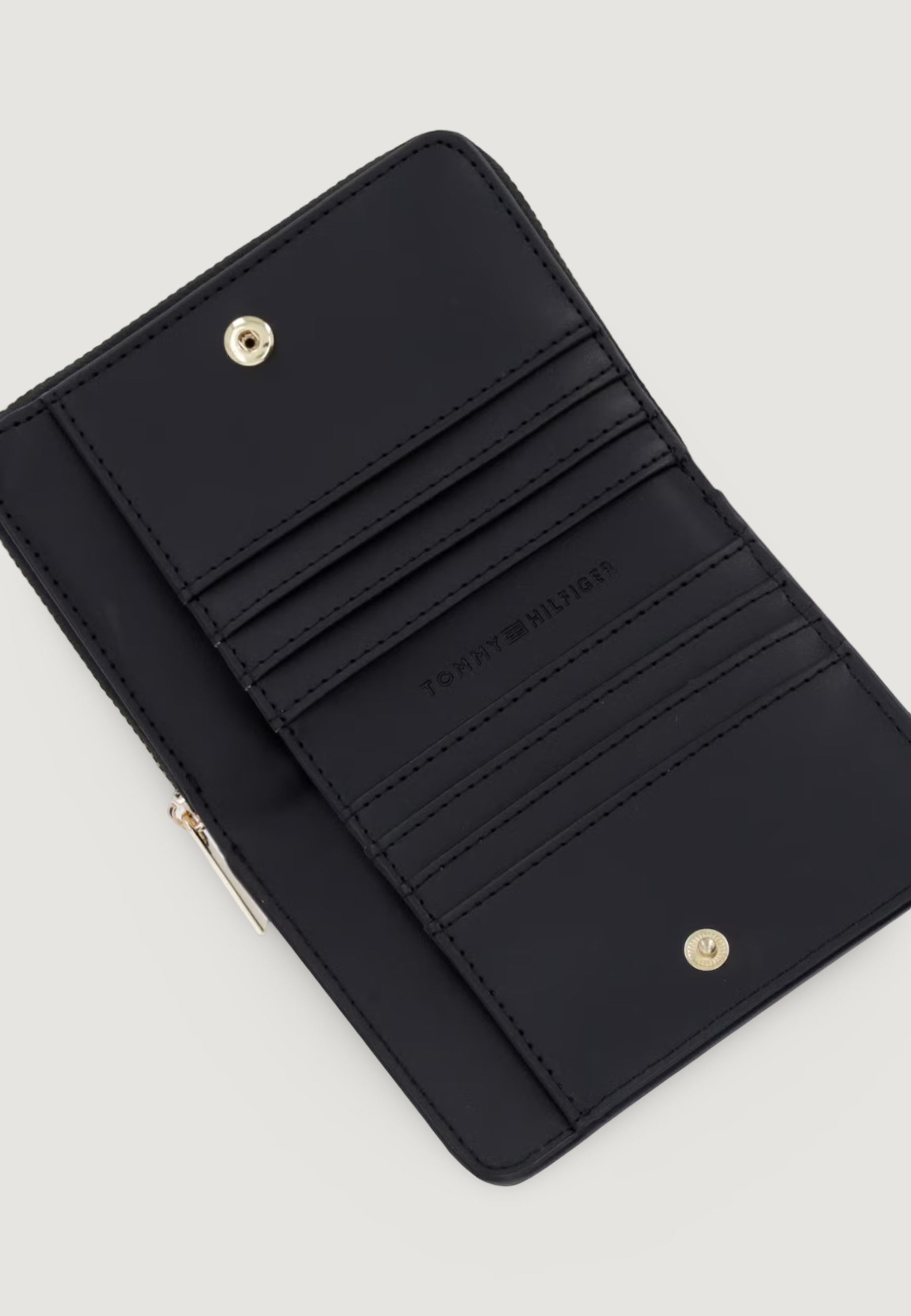 Medium wallet Tommy Hilfiger TH ICON MED ZA W/FLAP