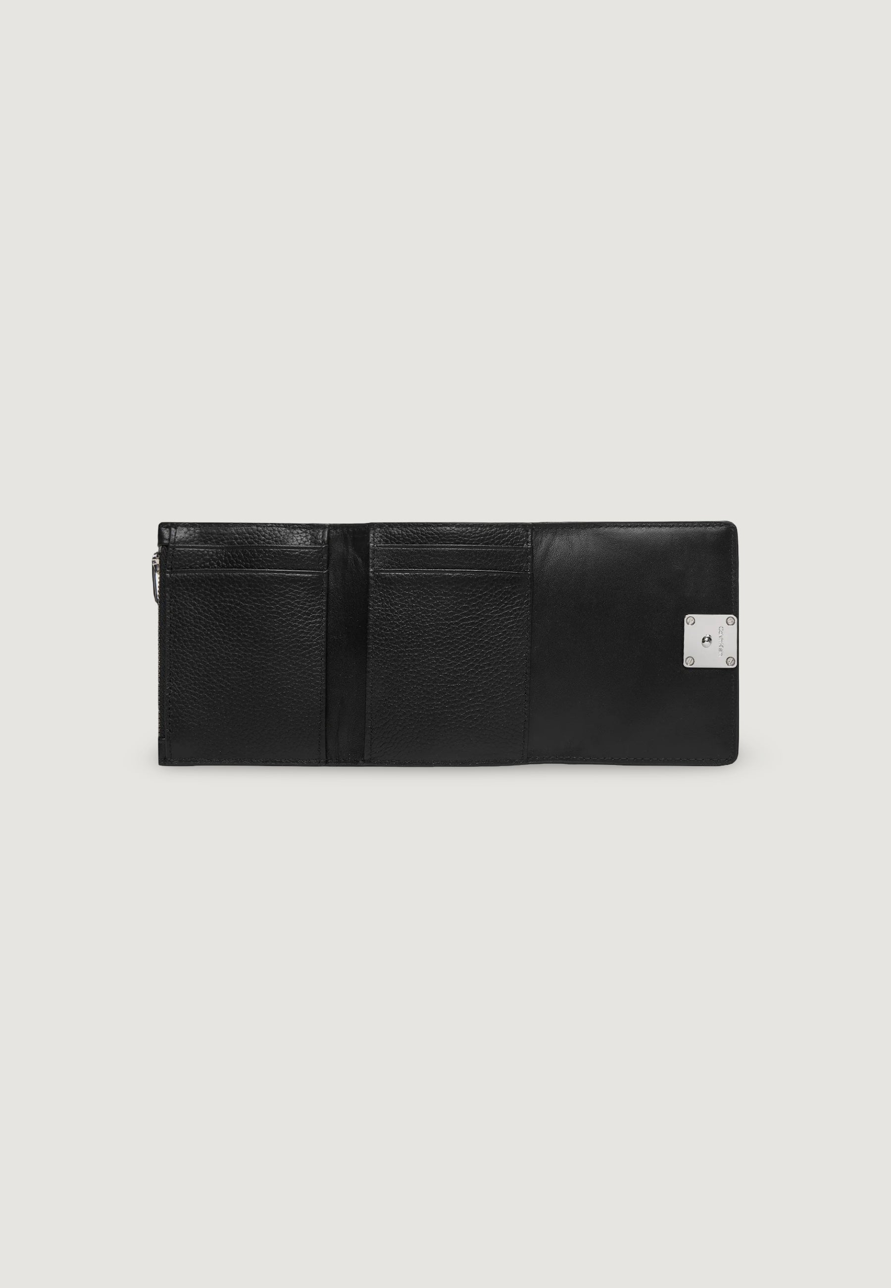 Wallet Calvin Klein EMBLEM HW PEBBLE TRIFOLD W/ZIP