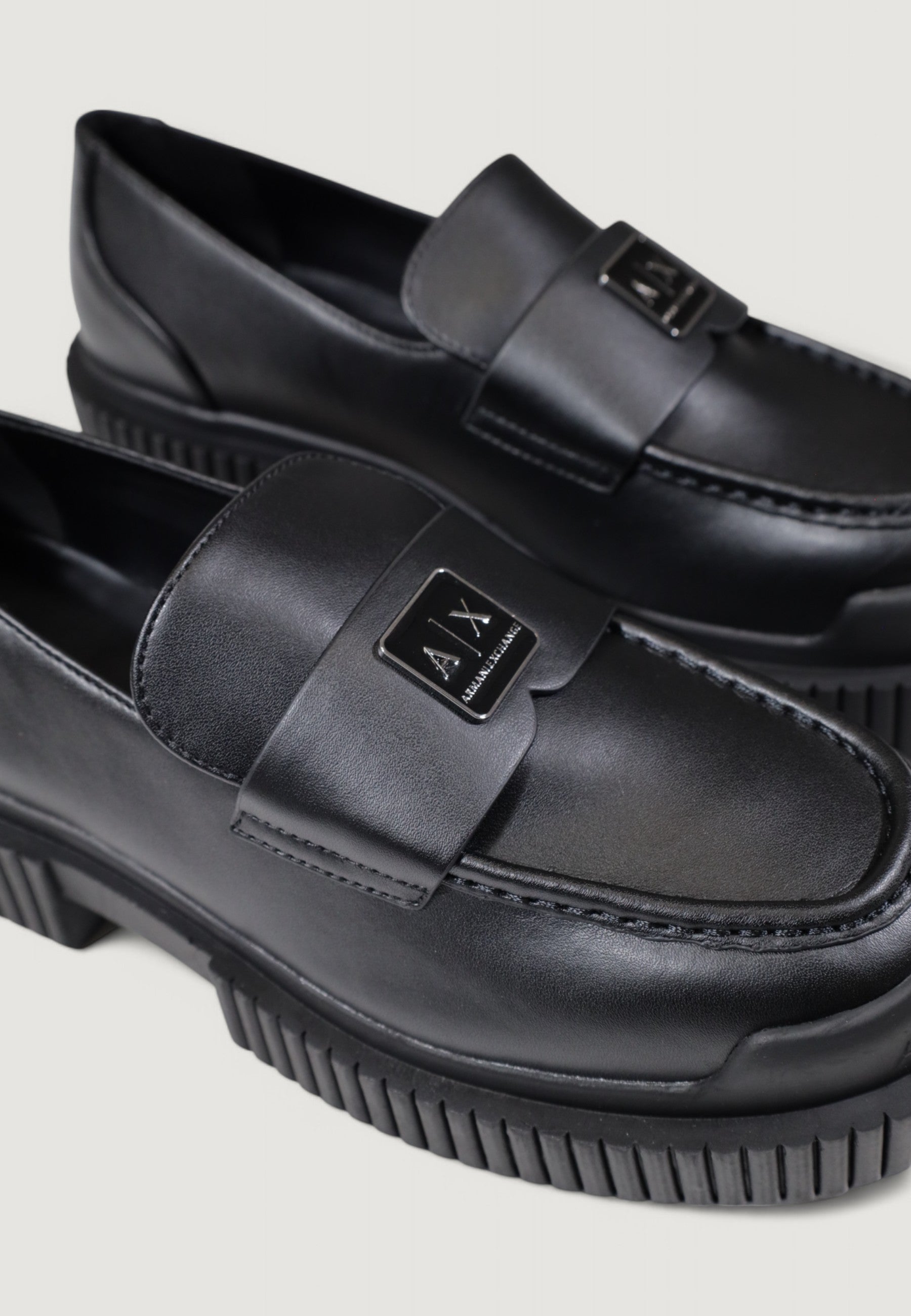 Scarpe basse Armani Exchange XDA006 XV874