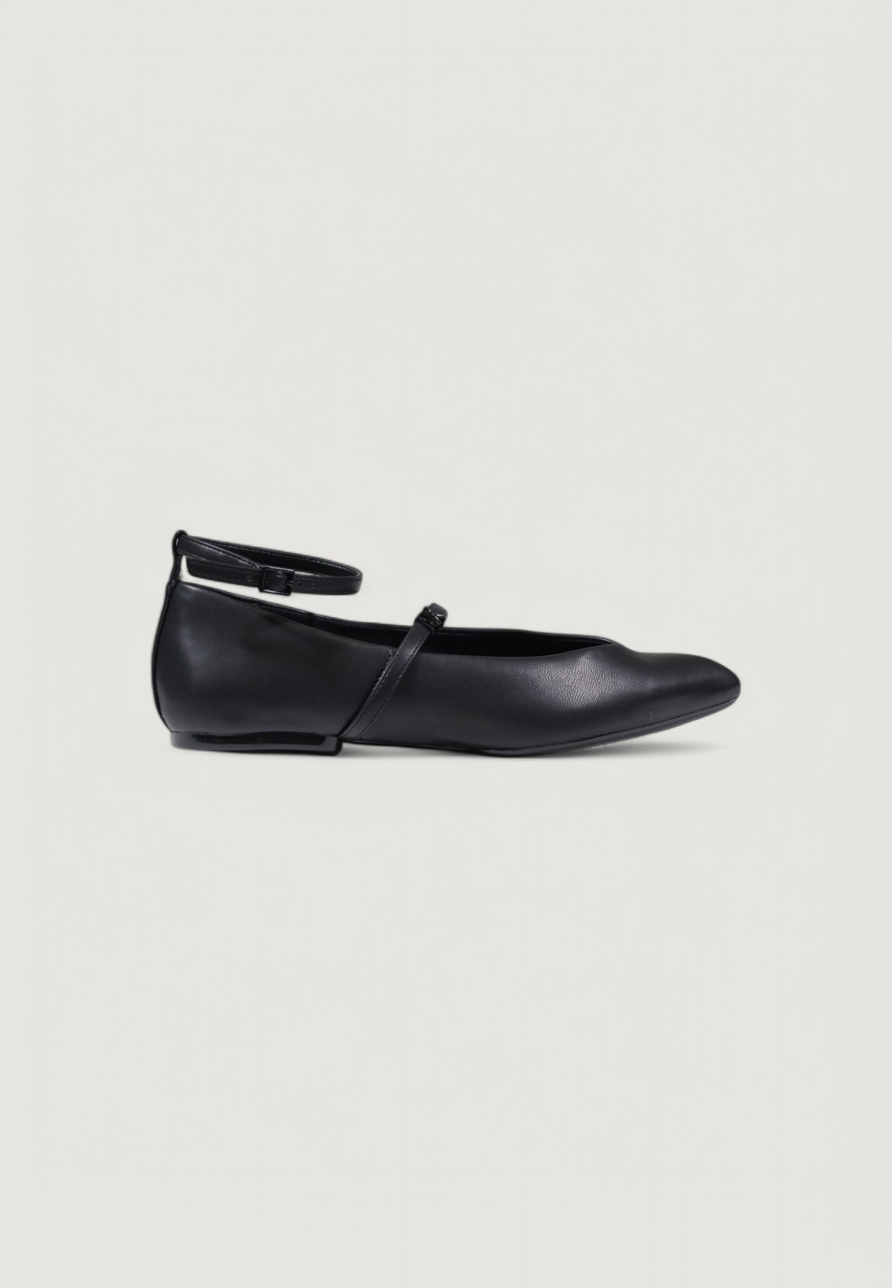 Scarpe basse Armani Exchange XDD004 XV841