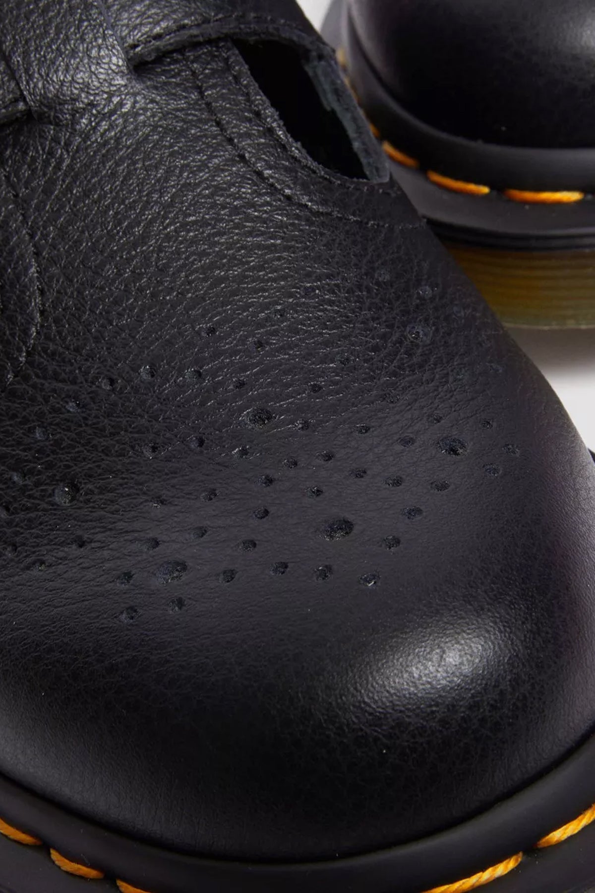 Low heel shoes Dr. Martens 8065 Mary Jane Virginia