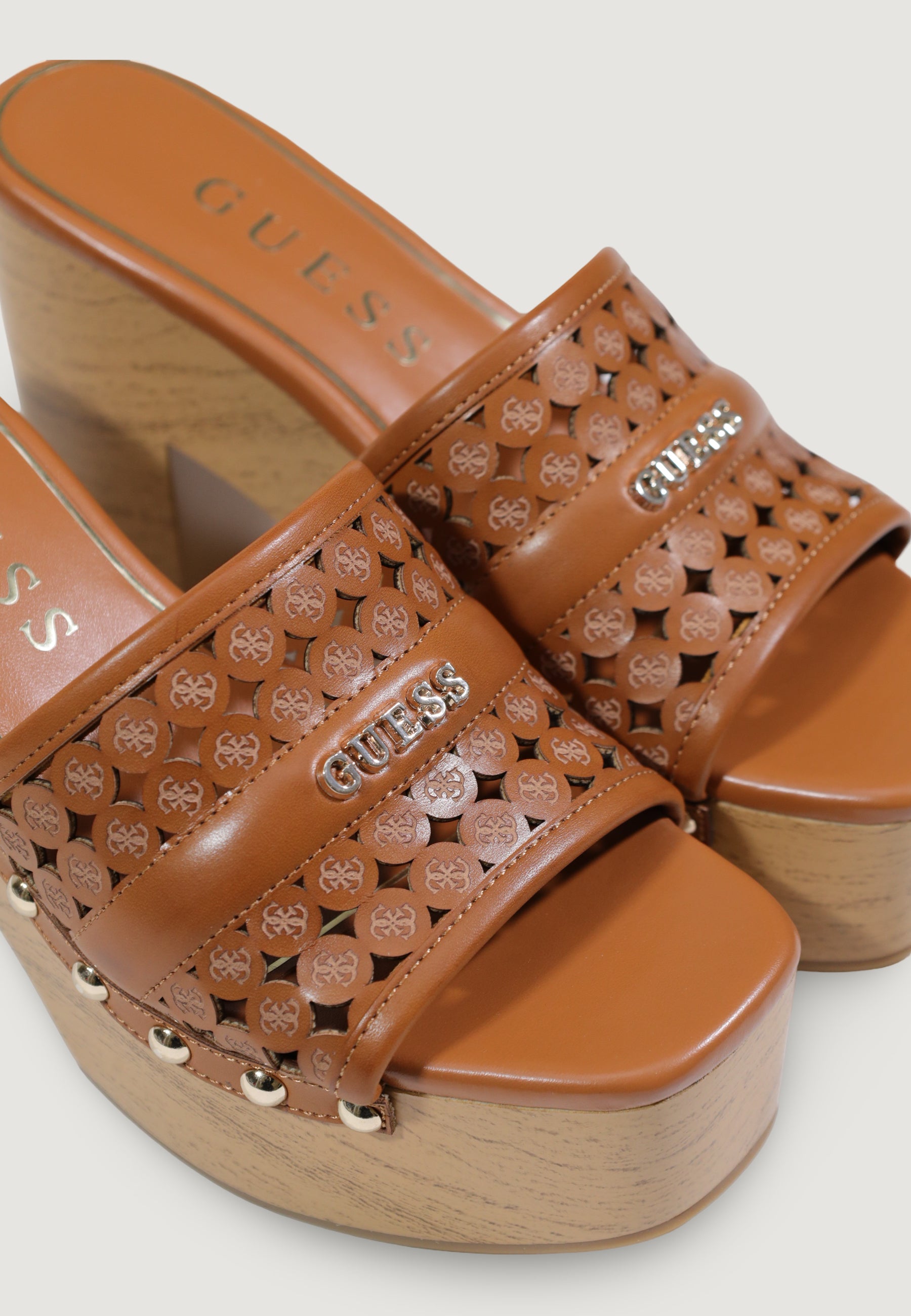 Heel shoes Guess QUILL2 - Imballo Originale Danneggiato - Prodotto Integro