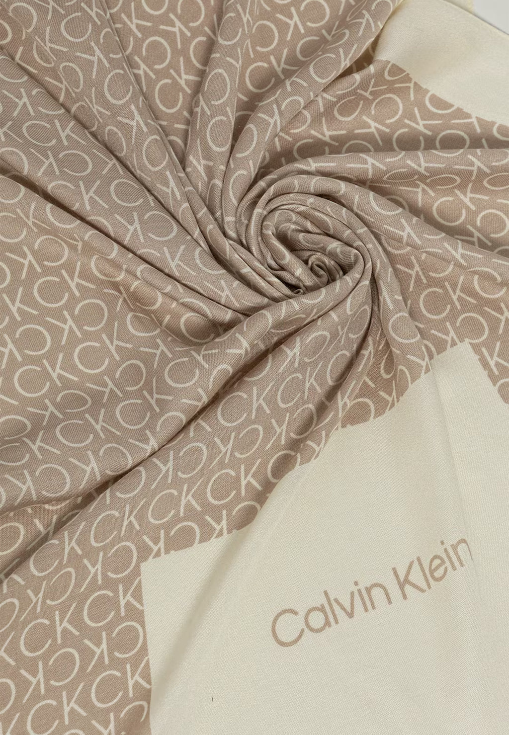 Scarf Calvin Klein AP MNML LG SHWL 70 X