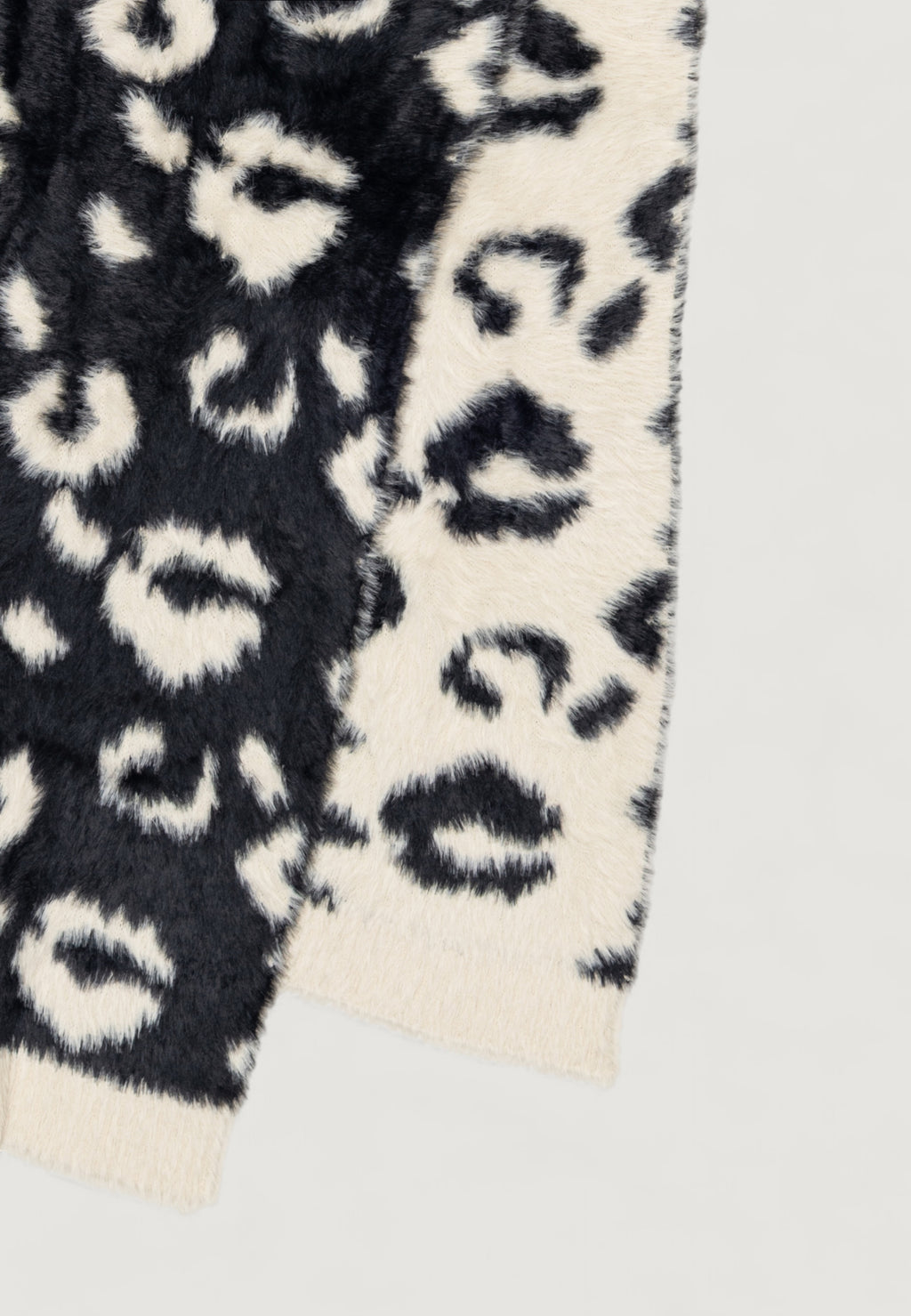 Scarf Only ONLBEATRIZ HAIRY KNIT SCARF CC