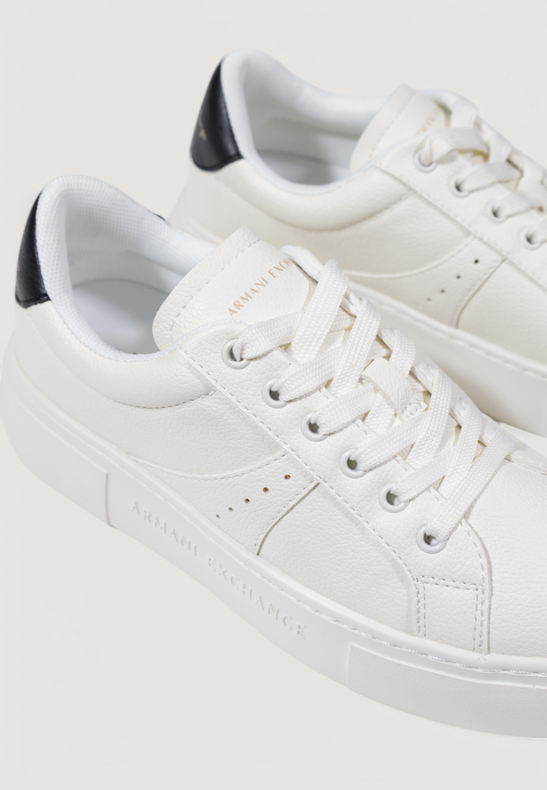 Sneakers Armani Exchange XDX179 XV930