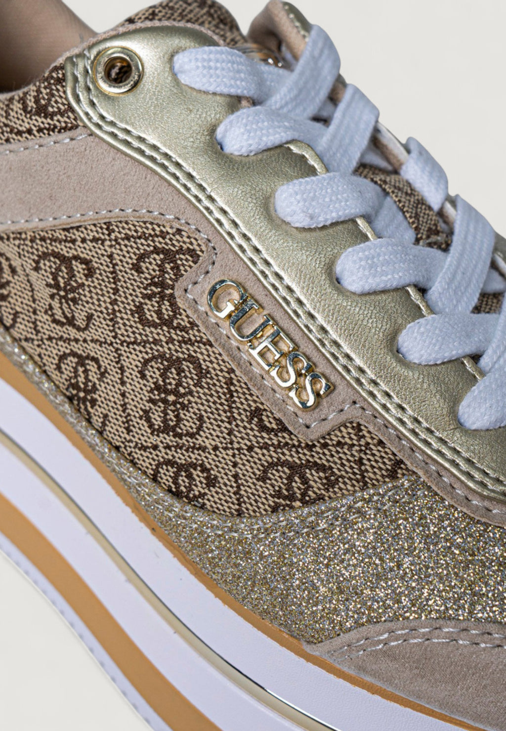 Sneakers Guess HANSIN - Imballo Originale Danneggiato - Prodotto Integro