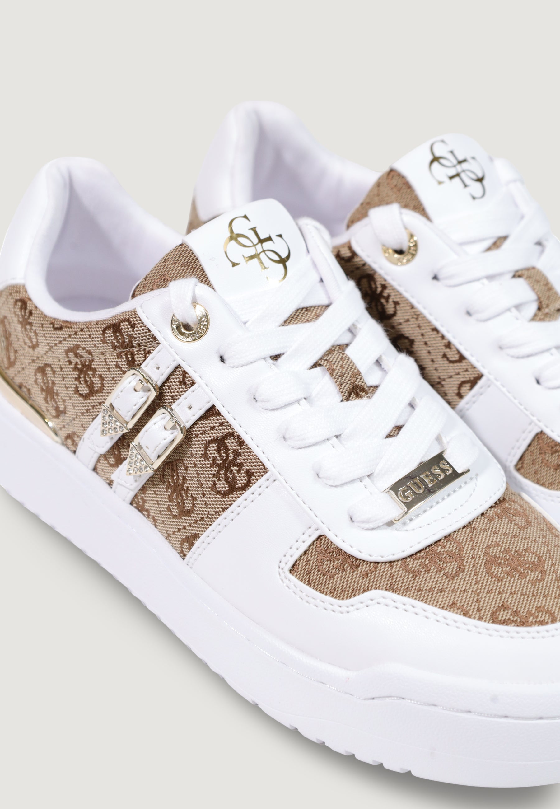 Sneakers Guess MAGGNET2
