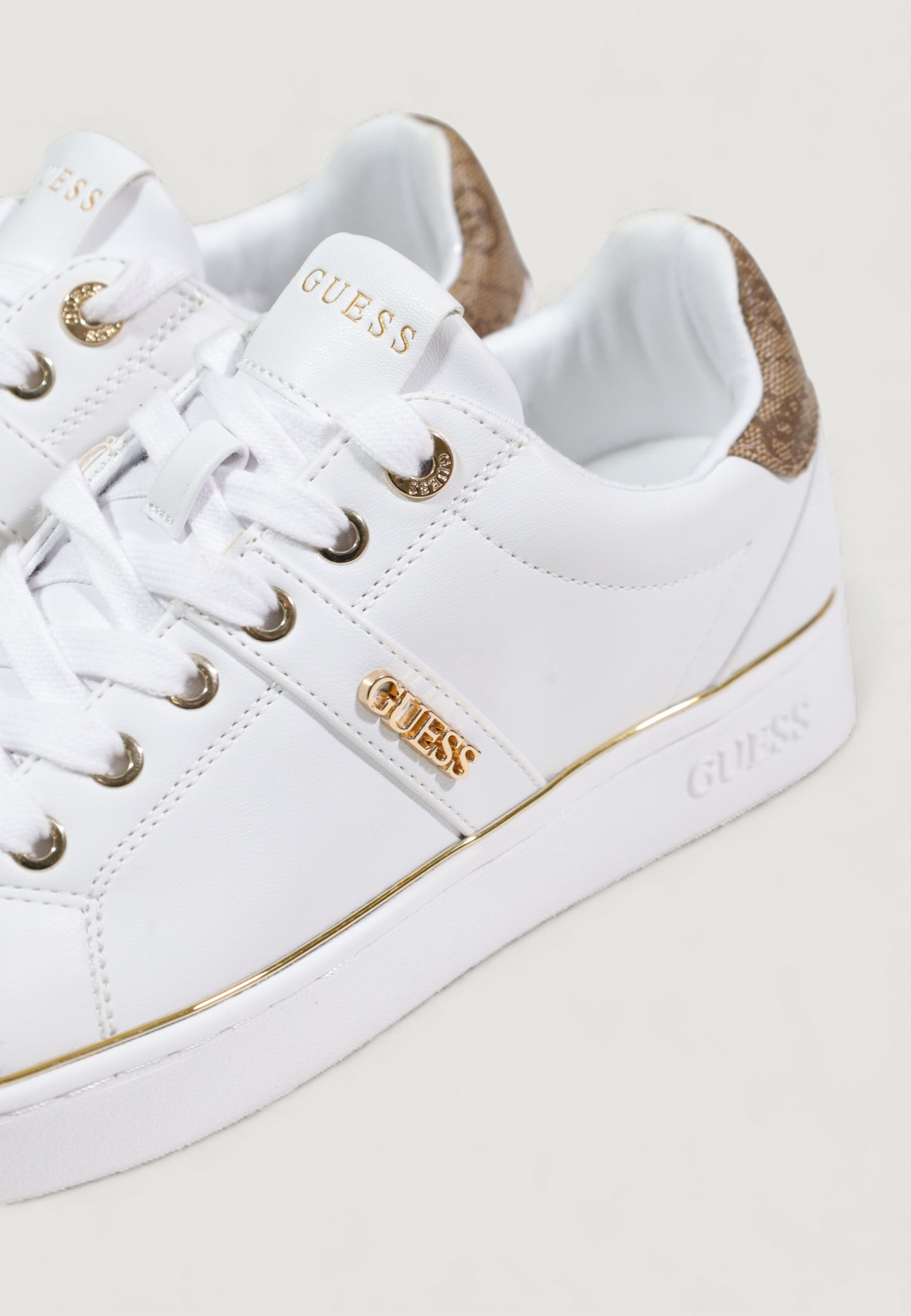 Sneakers Guess BRITZ