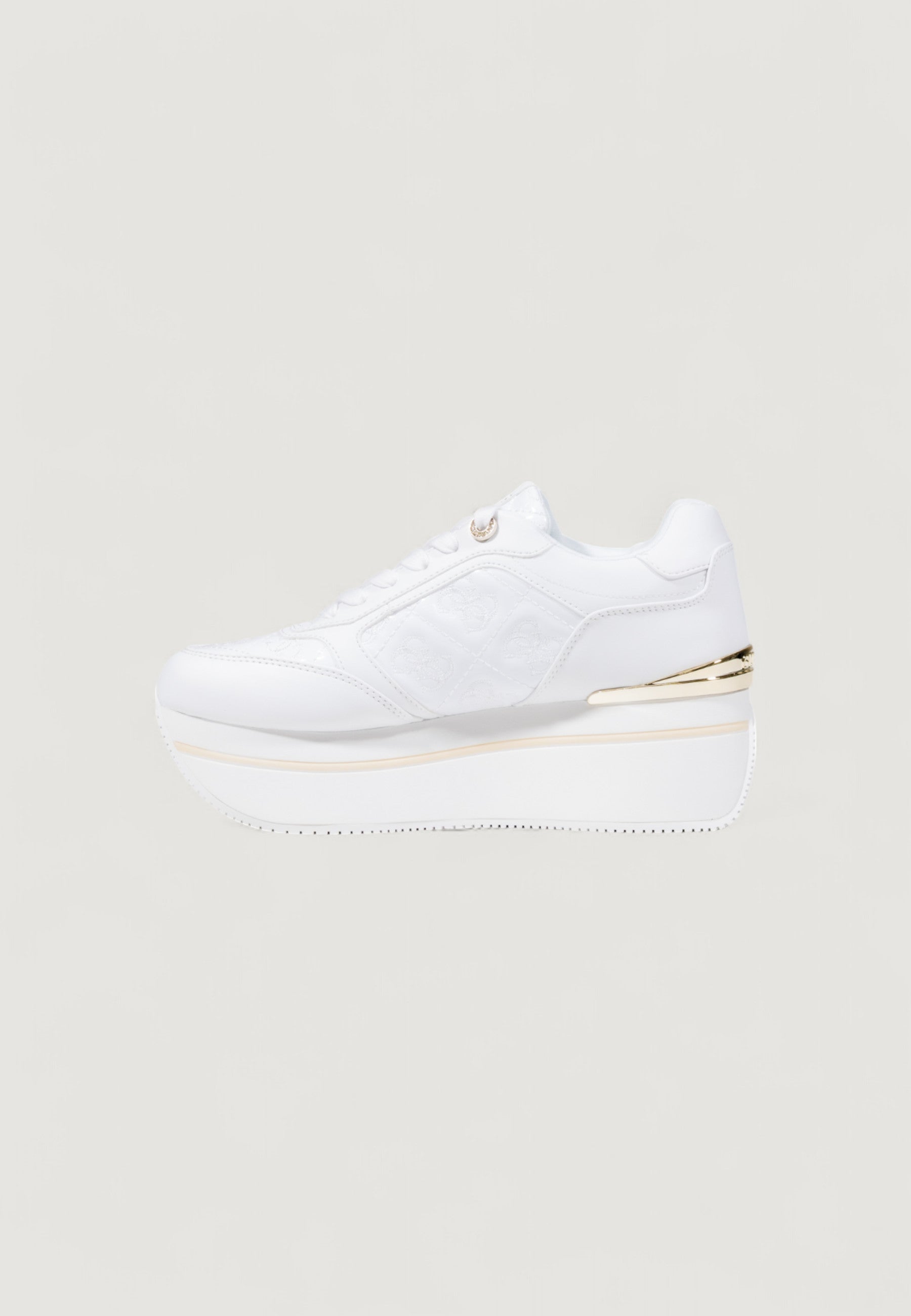 Sneakers Guess CAMRIO9 - Imballo Originale Danneggiato - Prodotto Integro