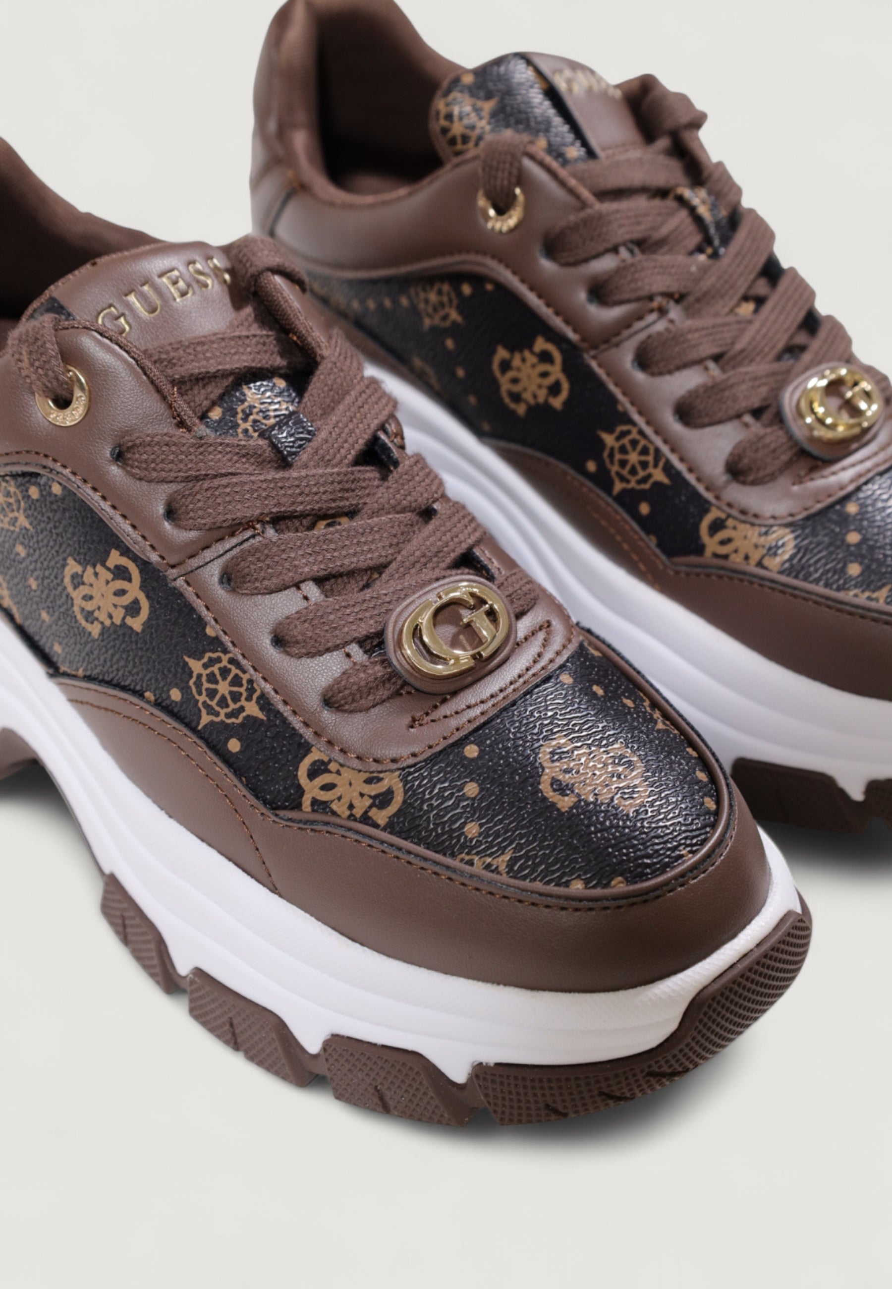 Sneakers Guess BERRETT2 - Imballo Originale Danneggiato - Prodotto Integro