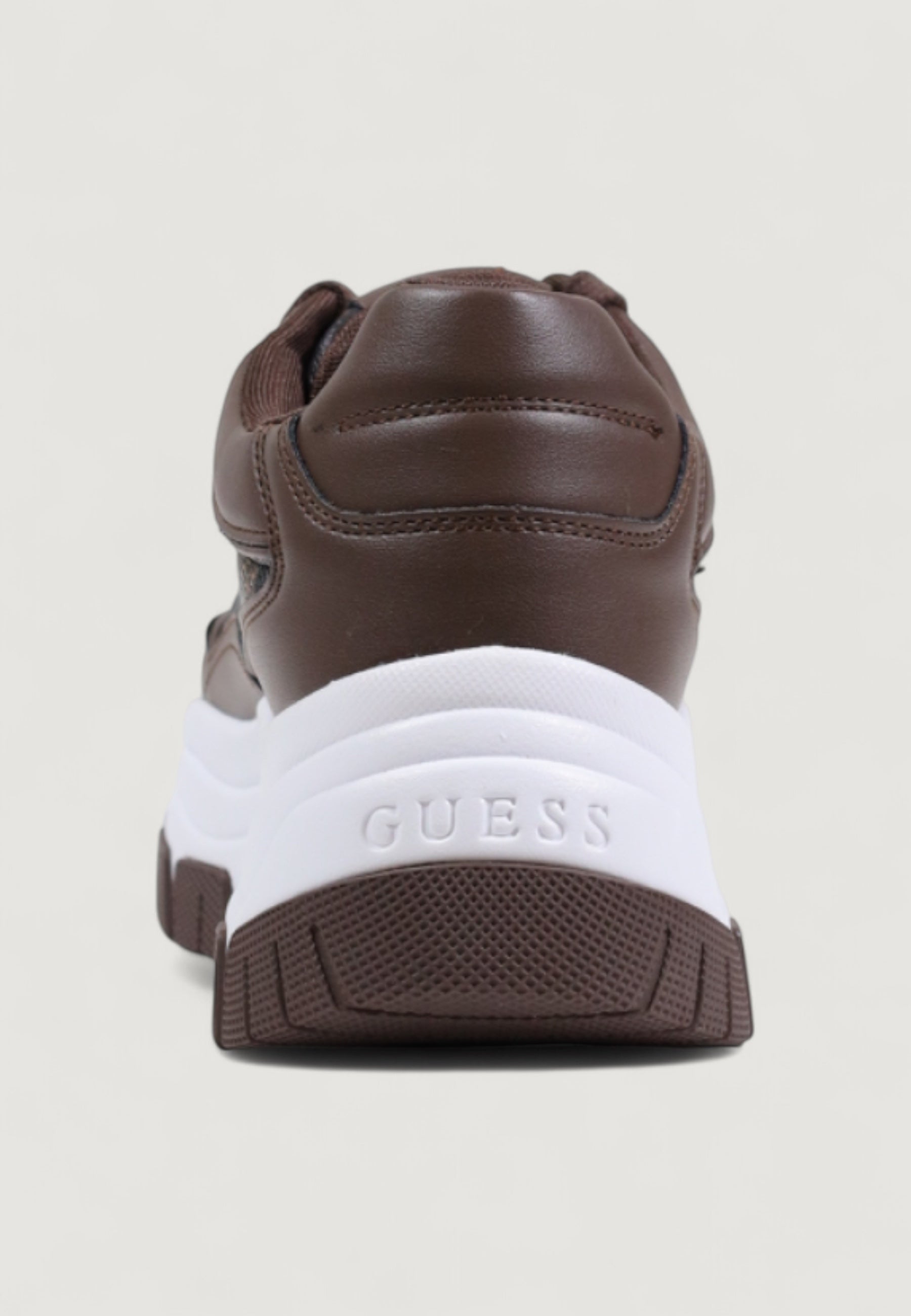 Sneakers Guess BERRETT2 - Imballo Originale Danneggiato - Prodotto Integro