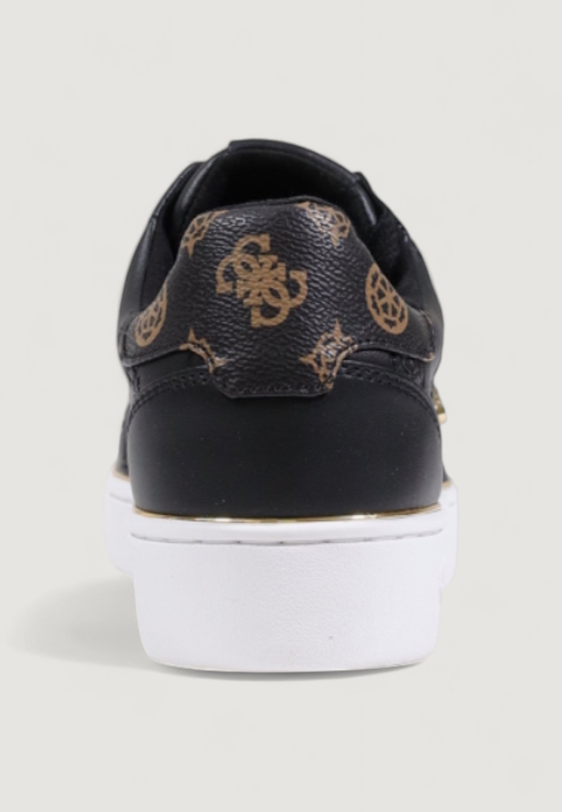 Sneakers Guess BRITZ - Imballo Originale Danneggiato - Prodotto Integro