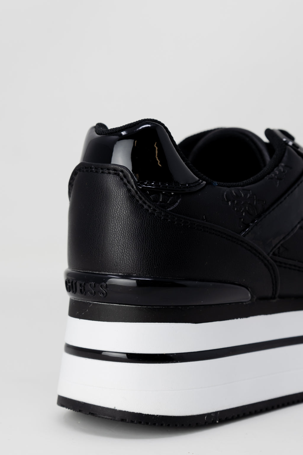 Sneakers Guess HANSIN/ACTIVE LADY/LEATHER LIK