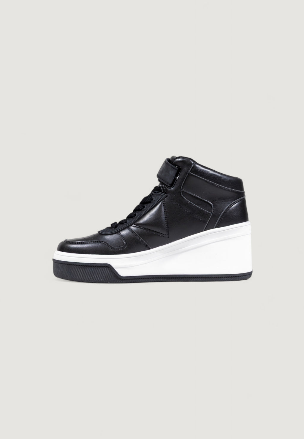 Sneakers Guess RUBEKA - Imballo Originale Danneggiato - Prodotto Integro