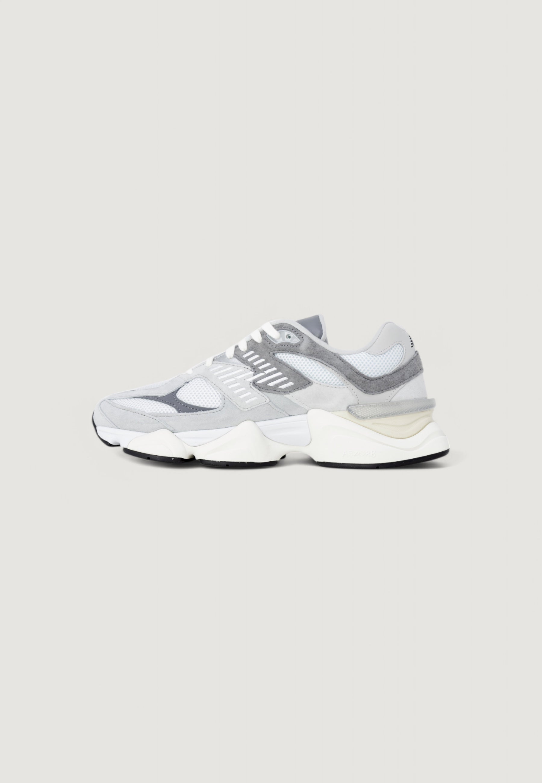 Sneakers New Balance 9060 - Imballo Originale Danneggiato - Prodotto Integro