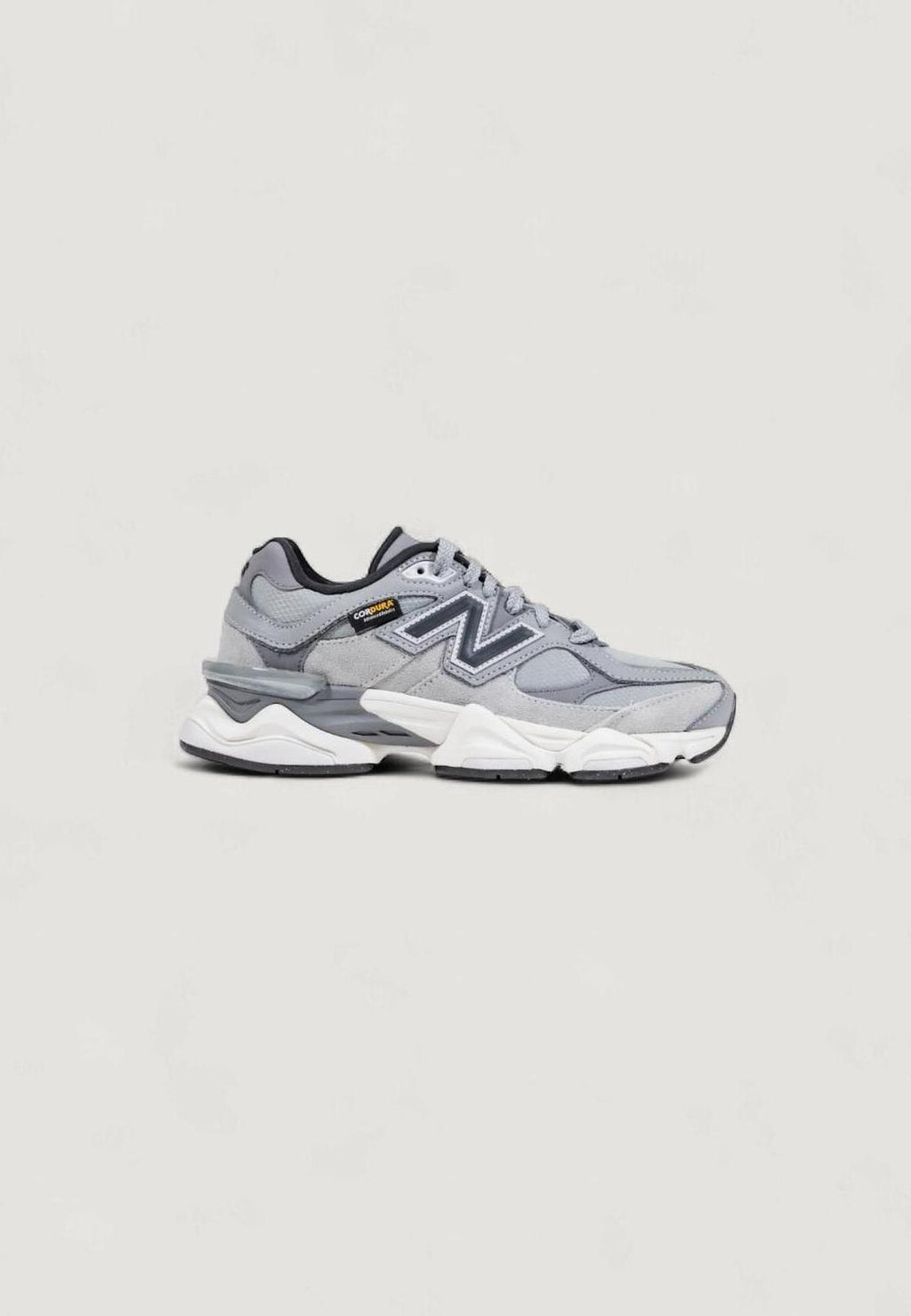 Sneakers New Balance 9060 - Imballo Originale Danneggiato - Prodotto Integro