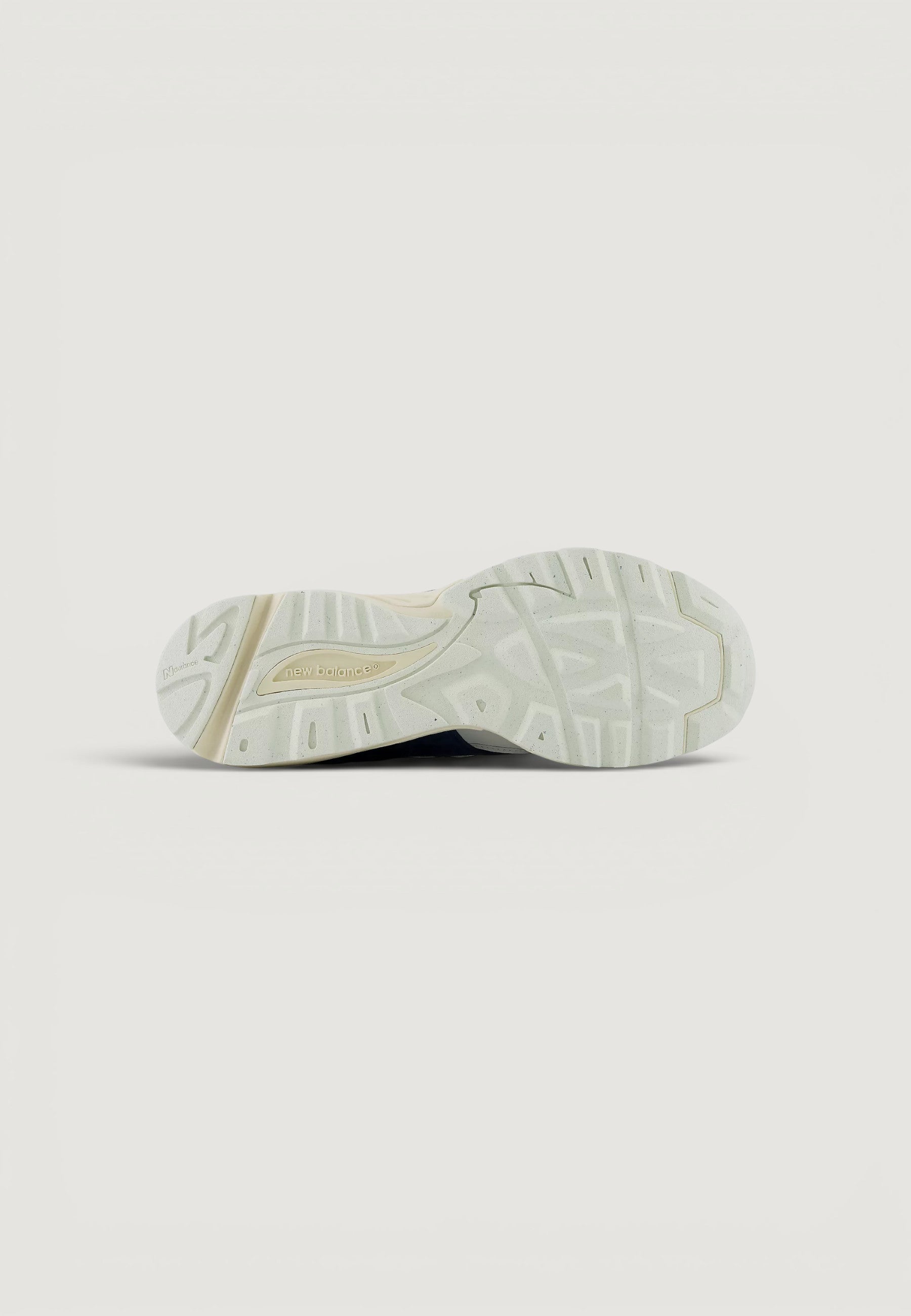 Sneakers New Balance U880R6ZZ