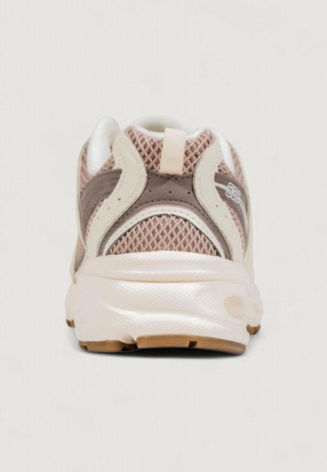 Sneakers New Balance 530 - Imballo Originale Danneggiato - Prodotto Integro