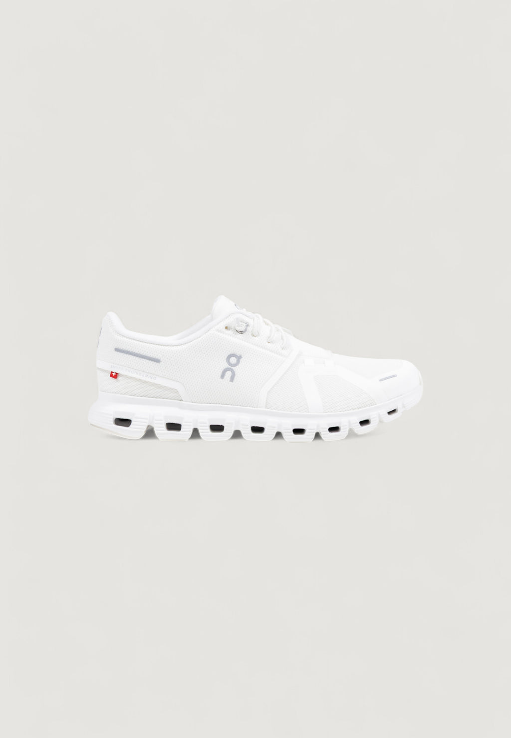 Sneakers On Running Cloud 6