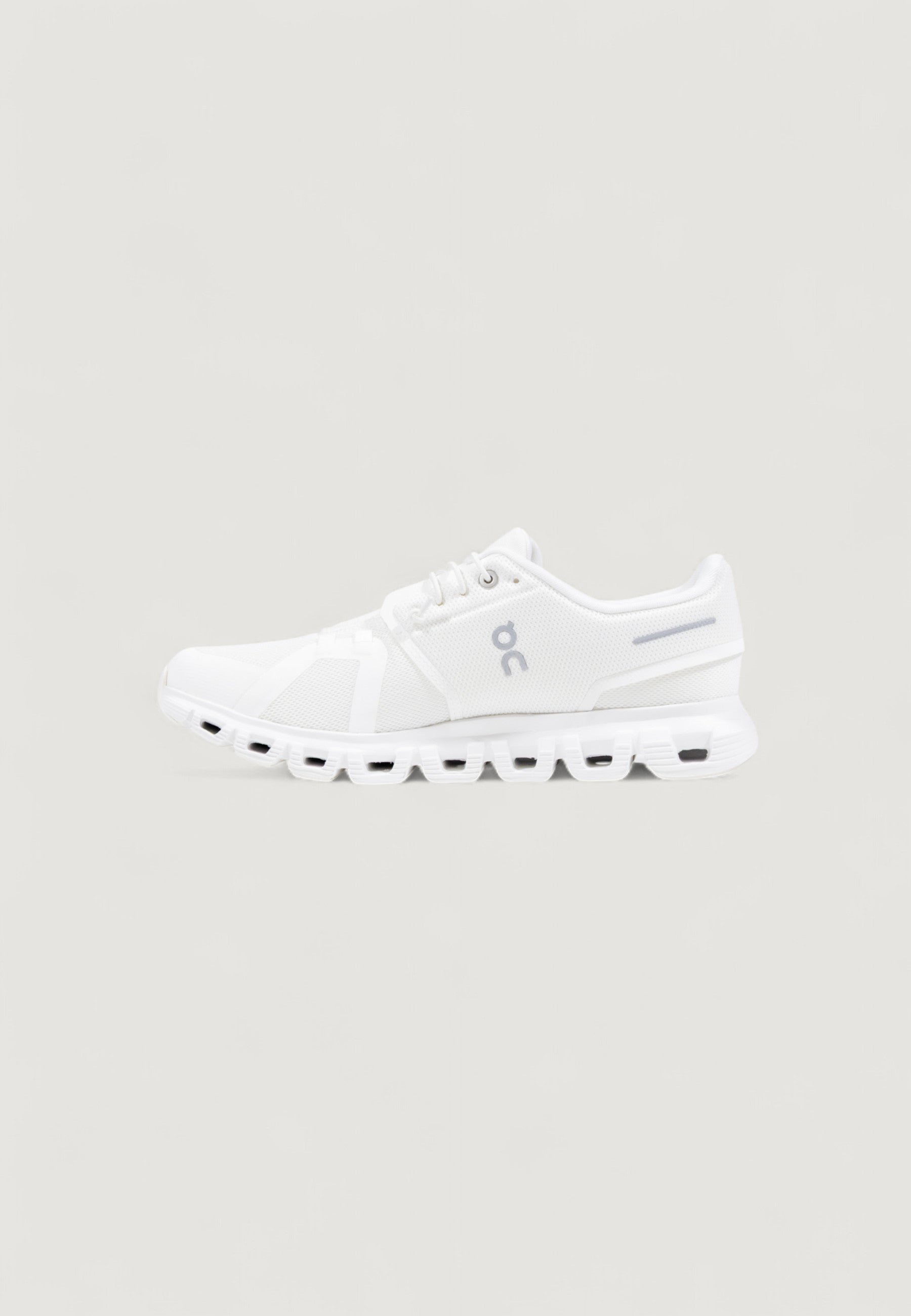 Sneakers On Running Cloud 6