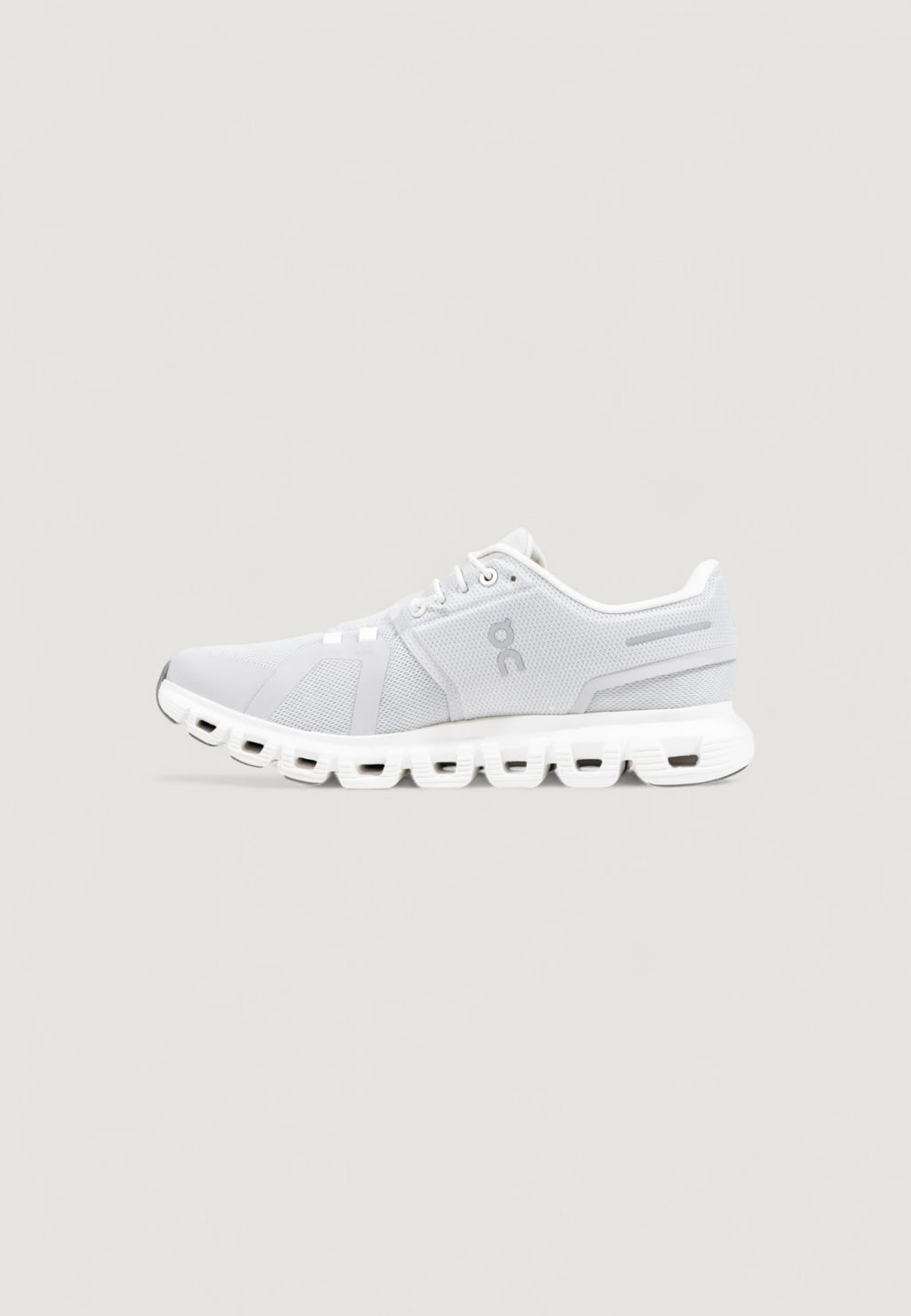 Sneakers On Running Cloud 6
