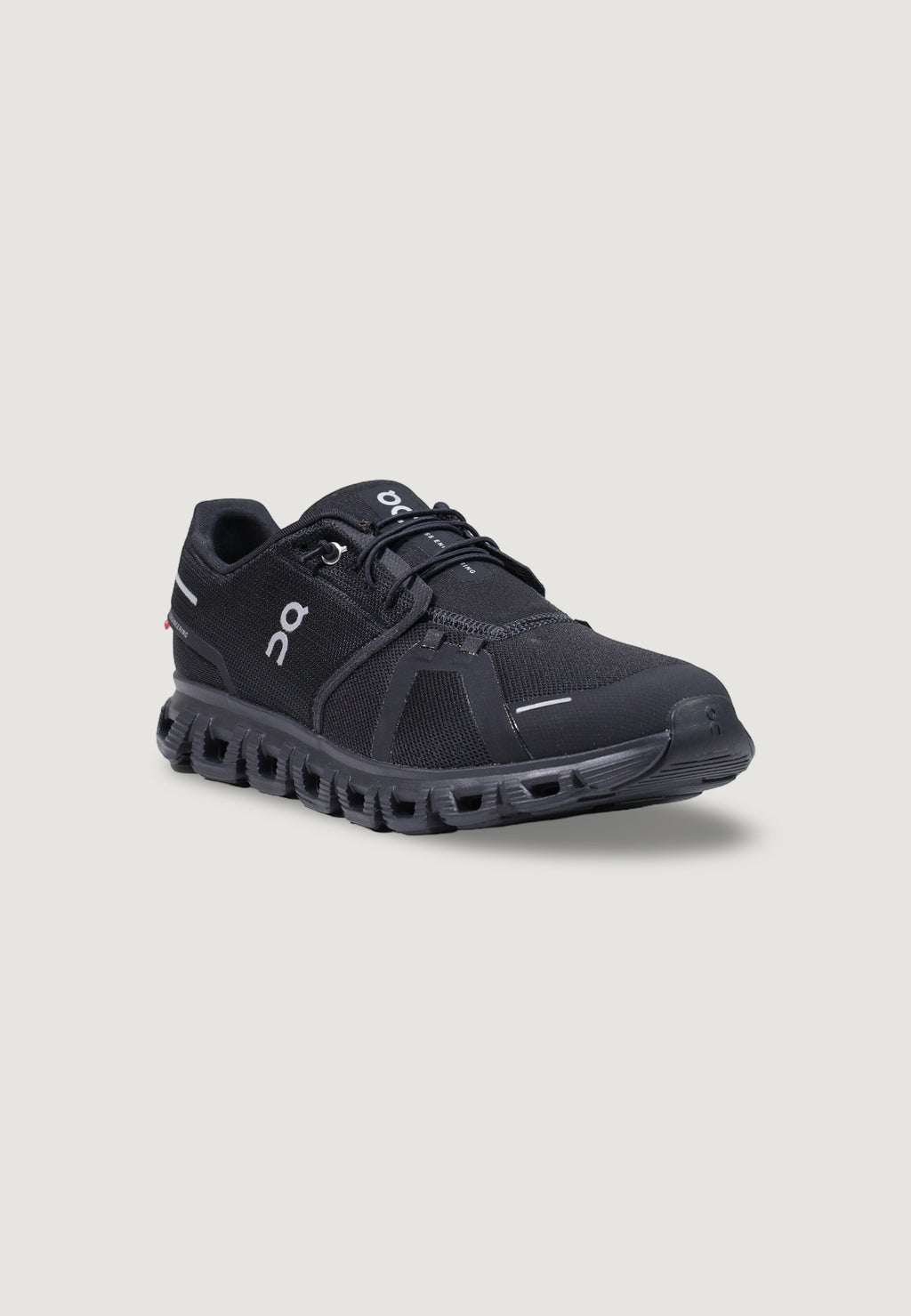 Sneakers On Running Cloud 6