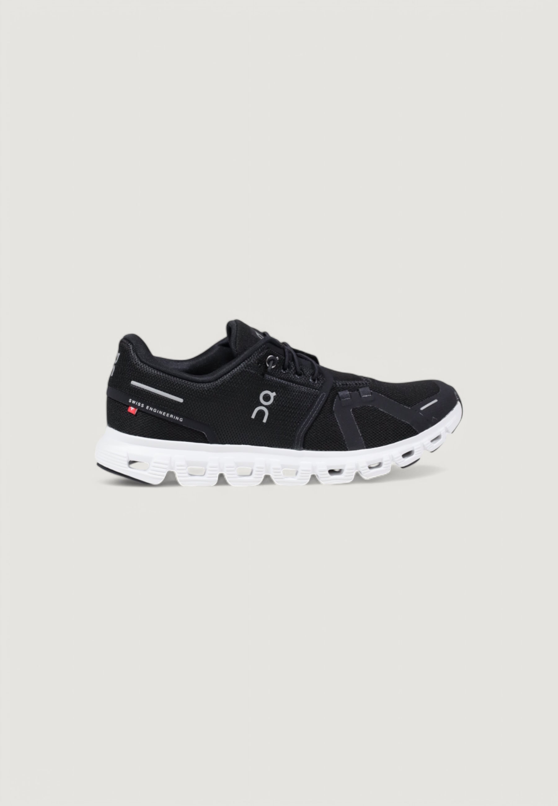 Sneakers On Running Cloud 6