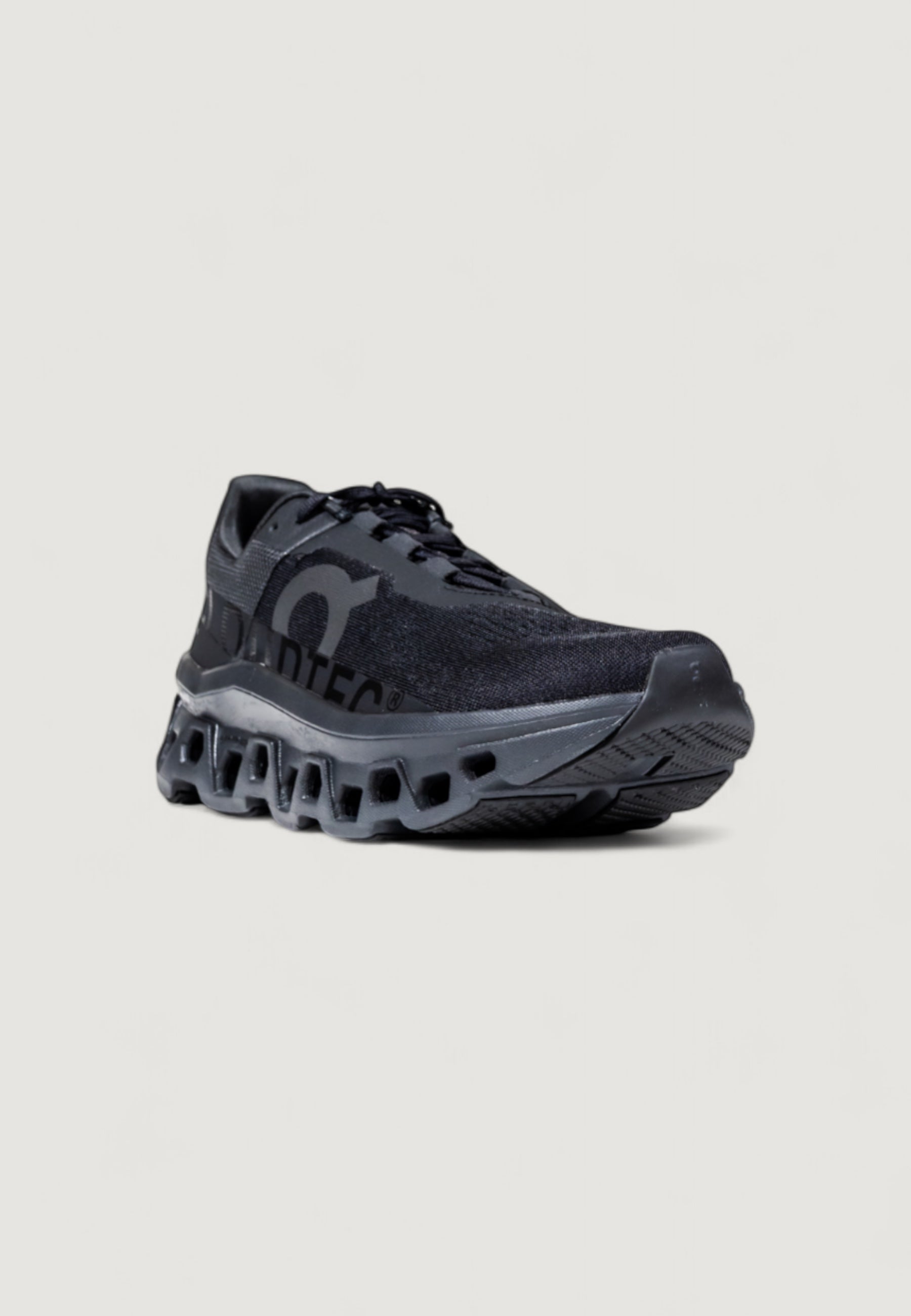 Sneakers On Running Cloudmonster