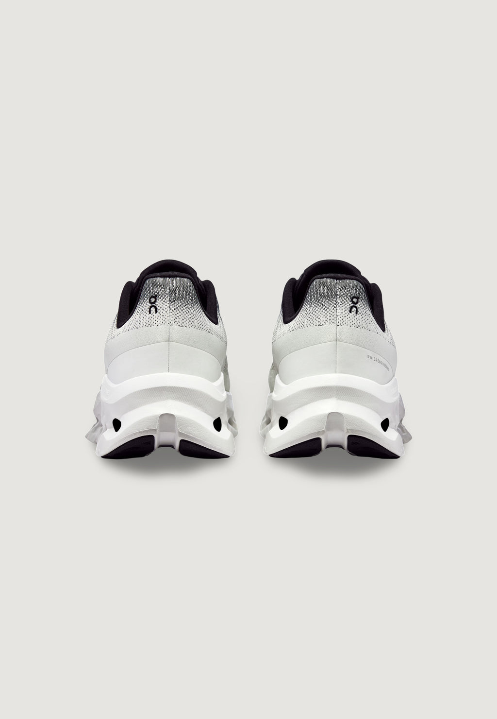 Sneakers On Running Cloudtilt