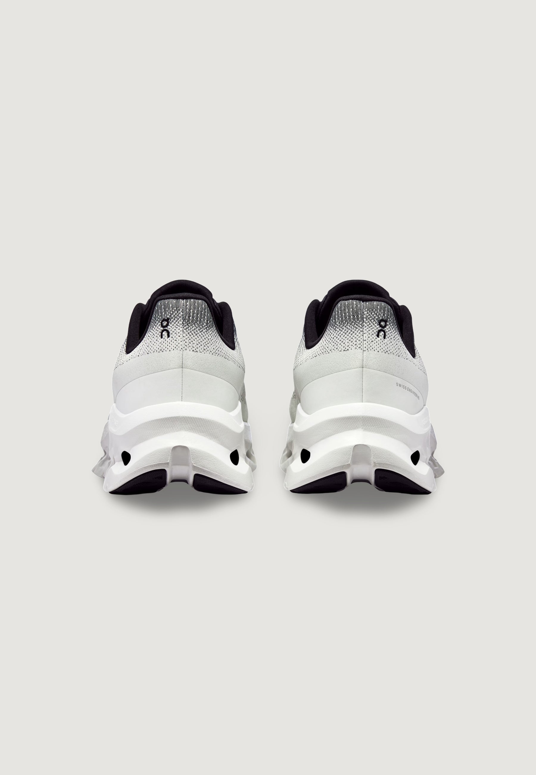 Sneakers On Running Cloudtilt