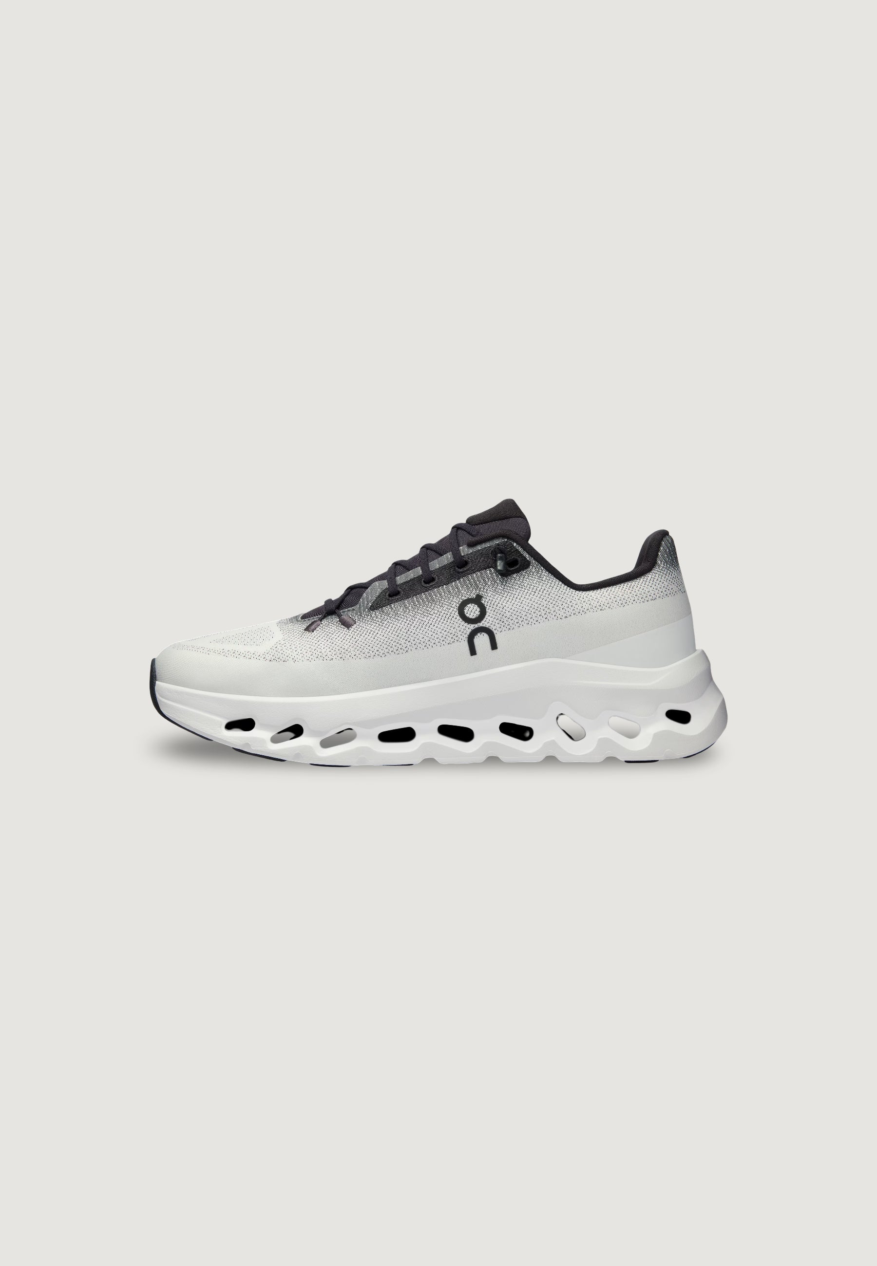 Sneakers On Running Cloudtilt Unisex