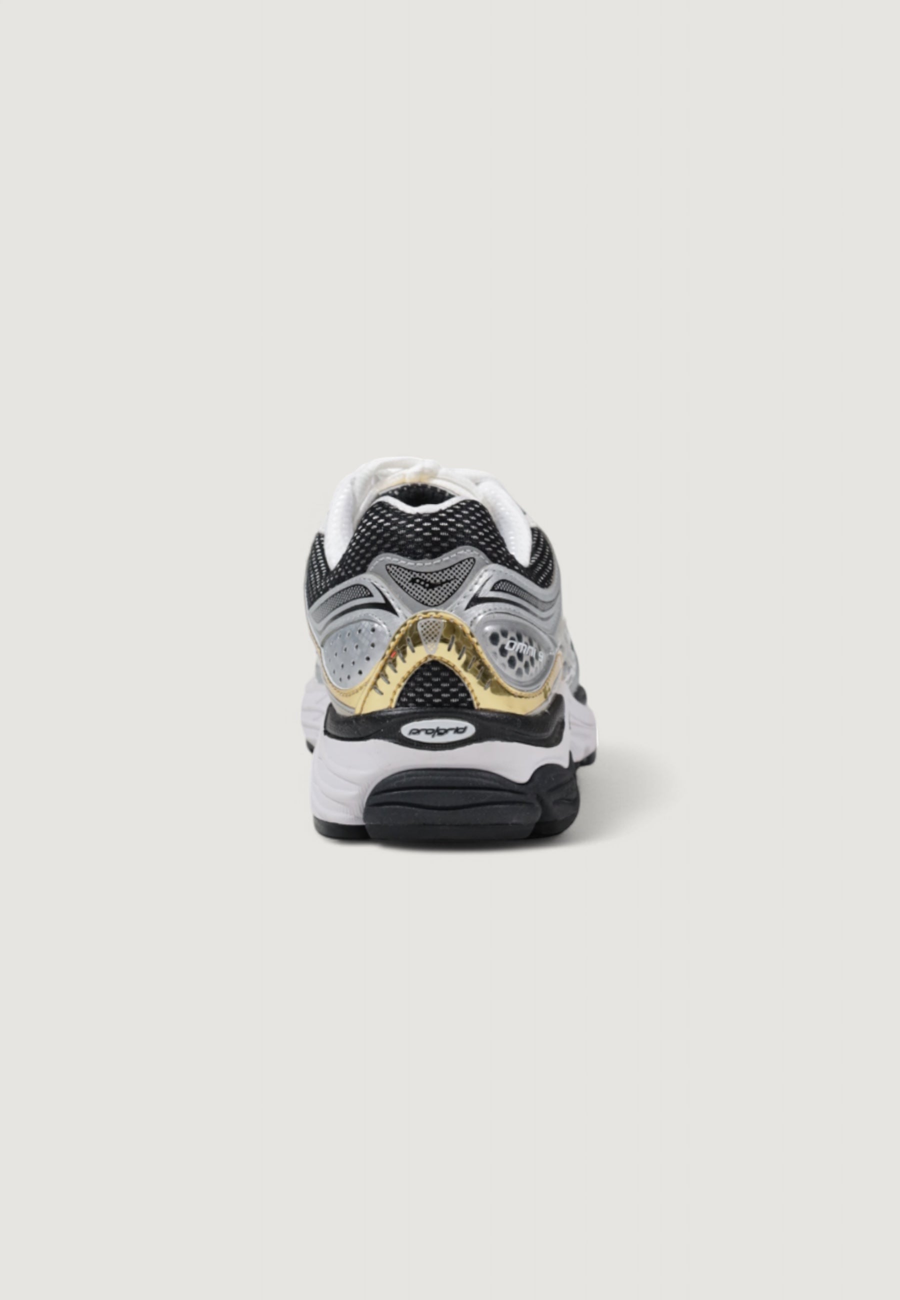 Sneakers Saucony PROGRID OMNI 9