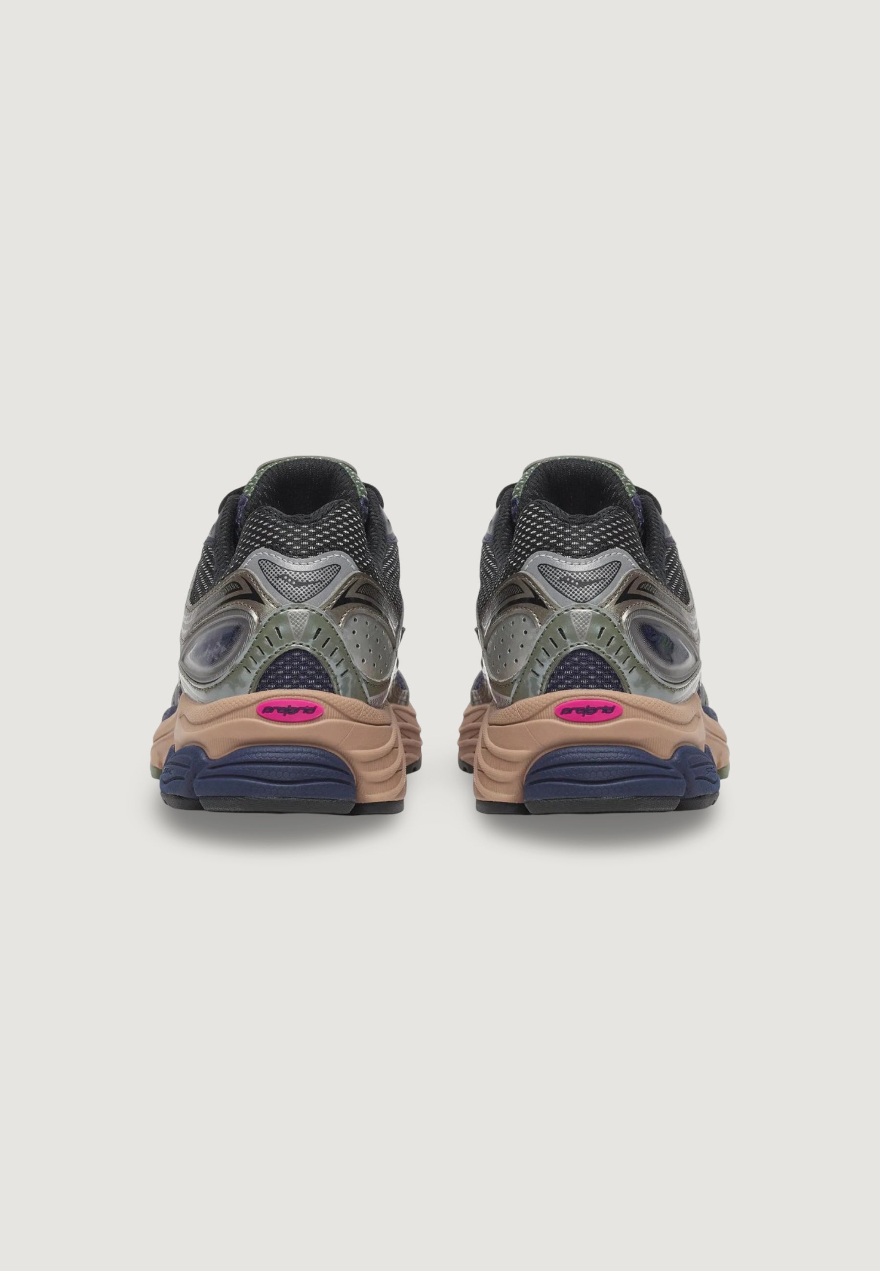 Sneakers Saucony PROGRID OMNI 9