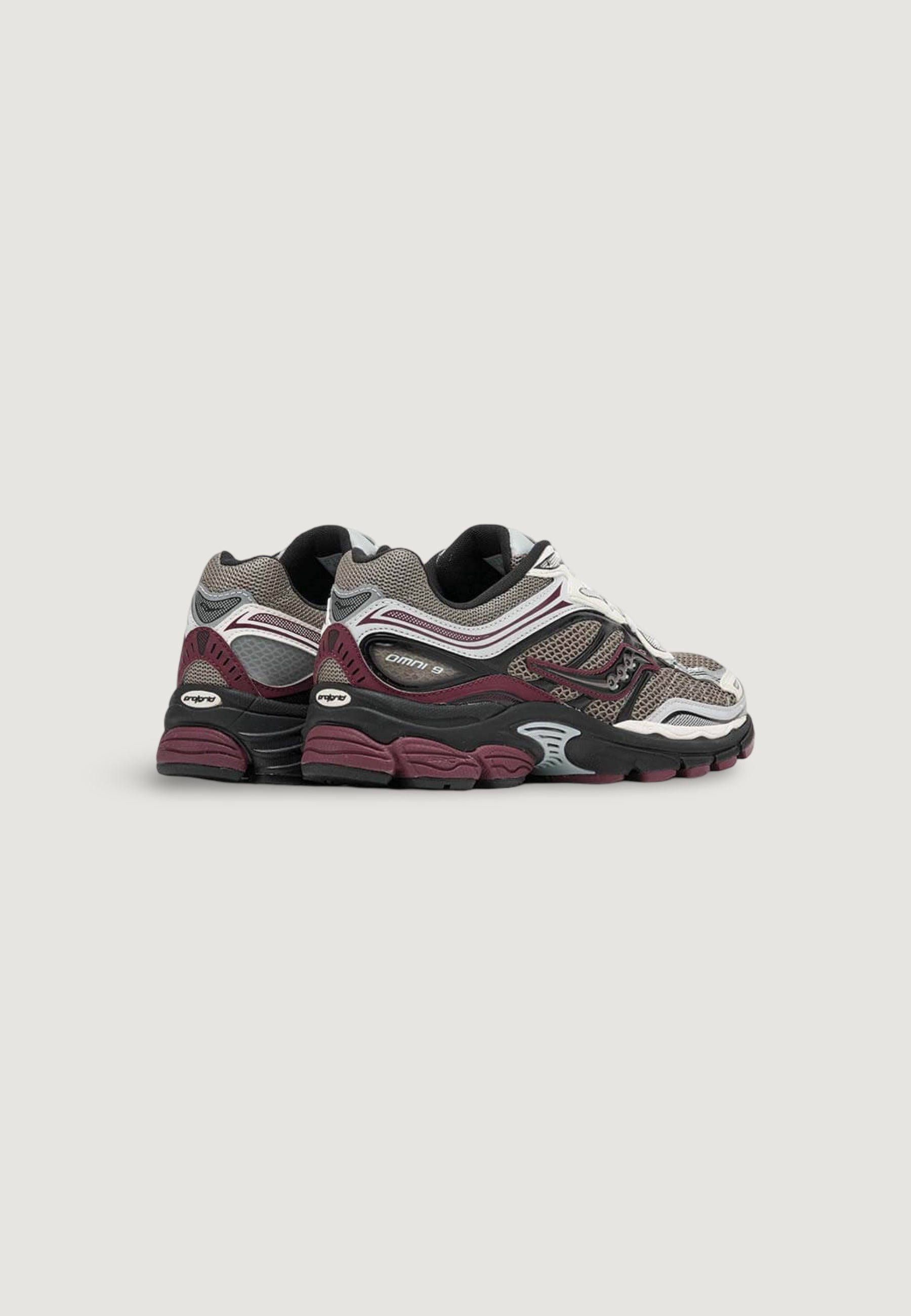 Sneakers Saucony ProGrid Omni 9
