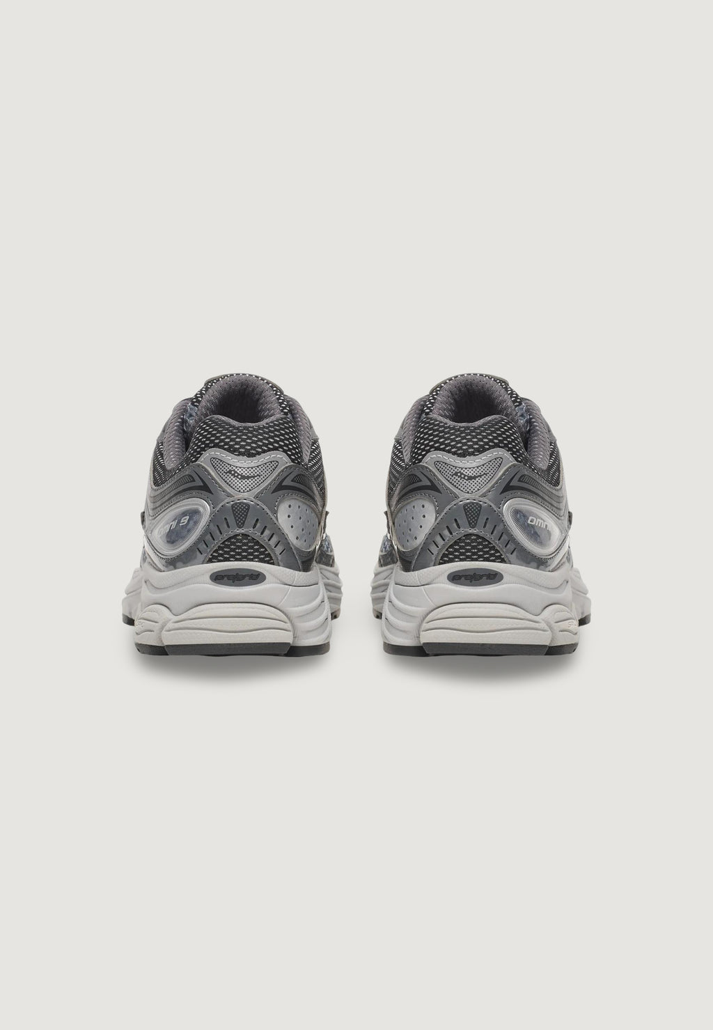 Sneakers Saucony PROGRID OMNI 9