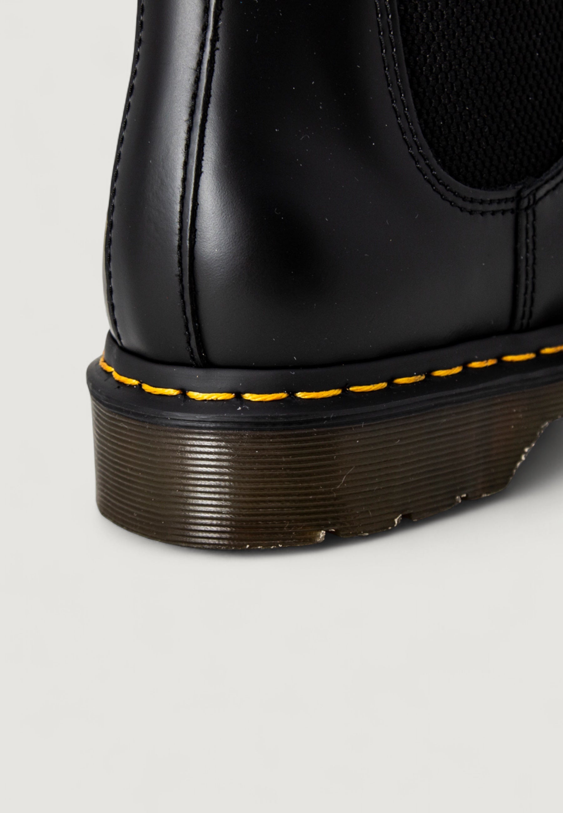  Dr. Martens 2976 SMOOTH CHELSEA