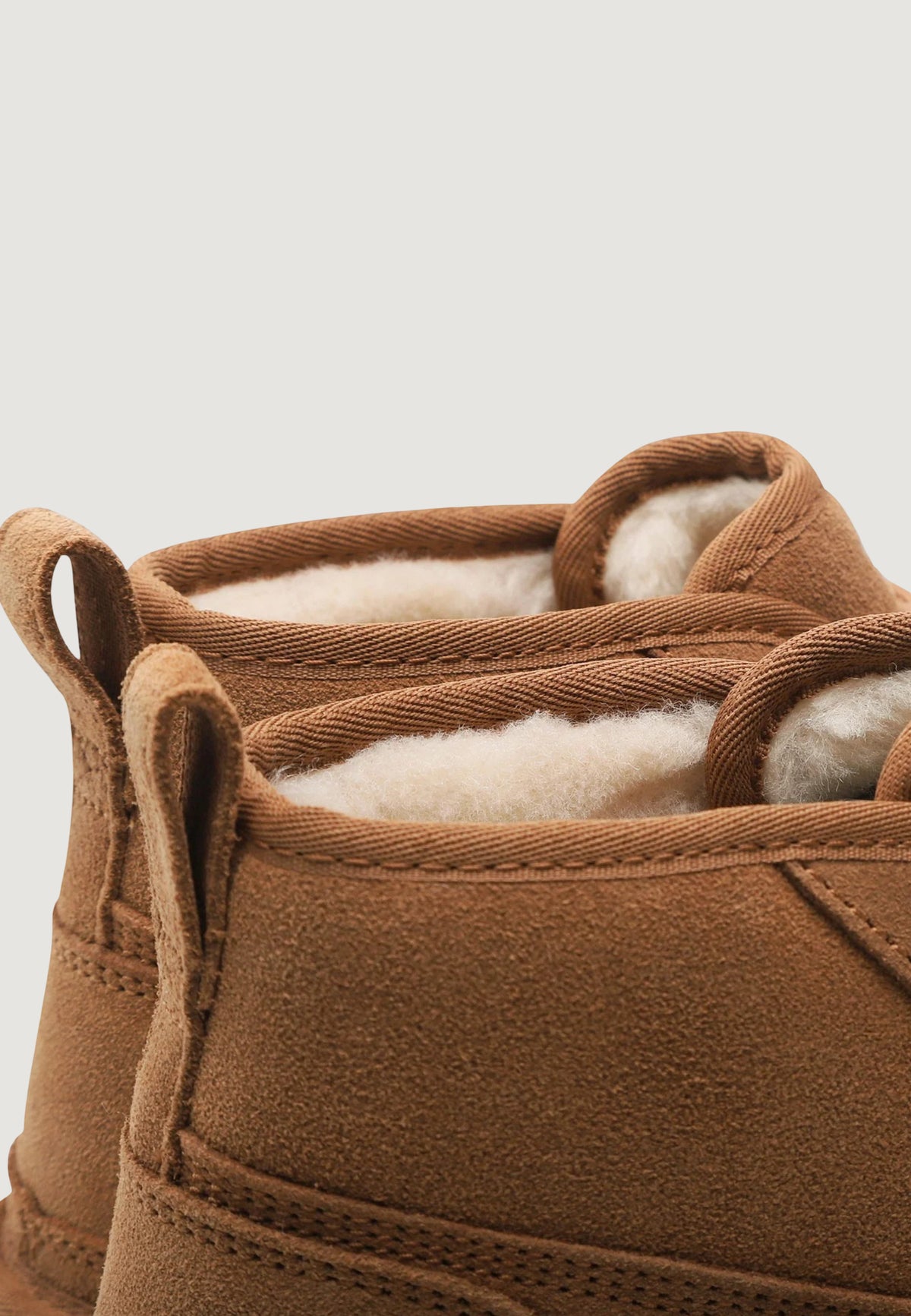  UGG NEUMEL MOC