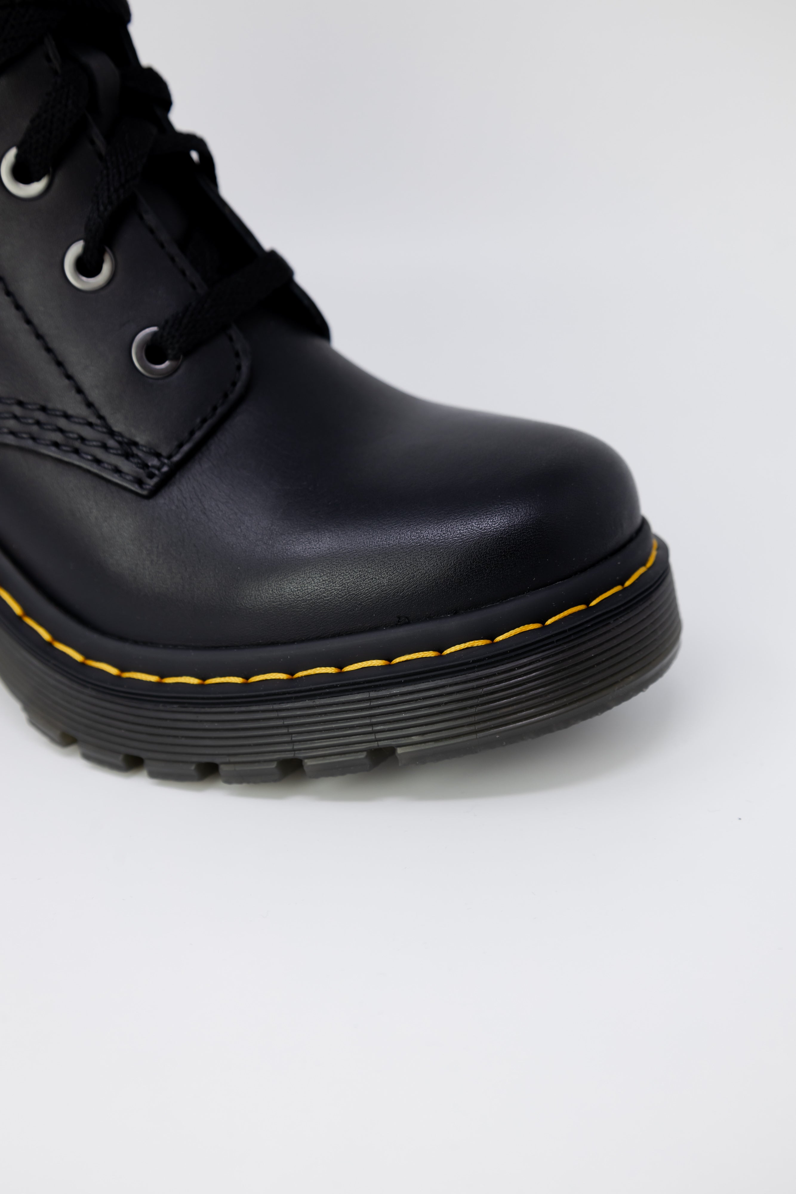 Boots and ankle boots Dr. Martens Jesy Sendal