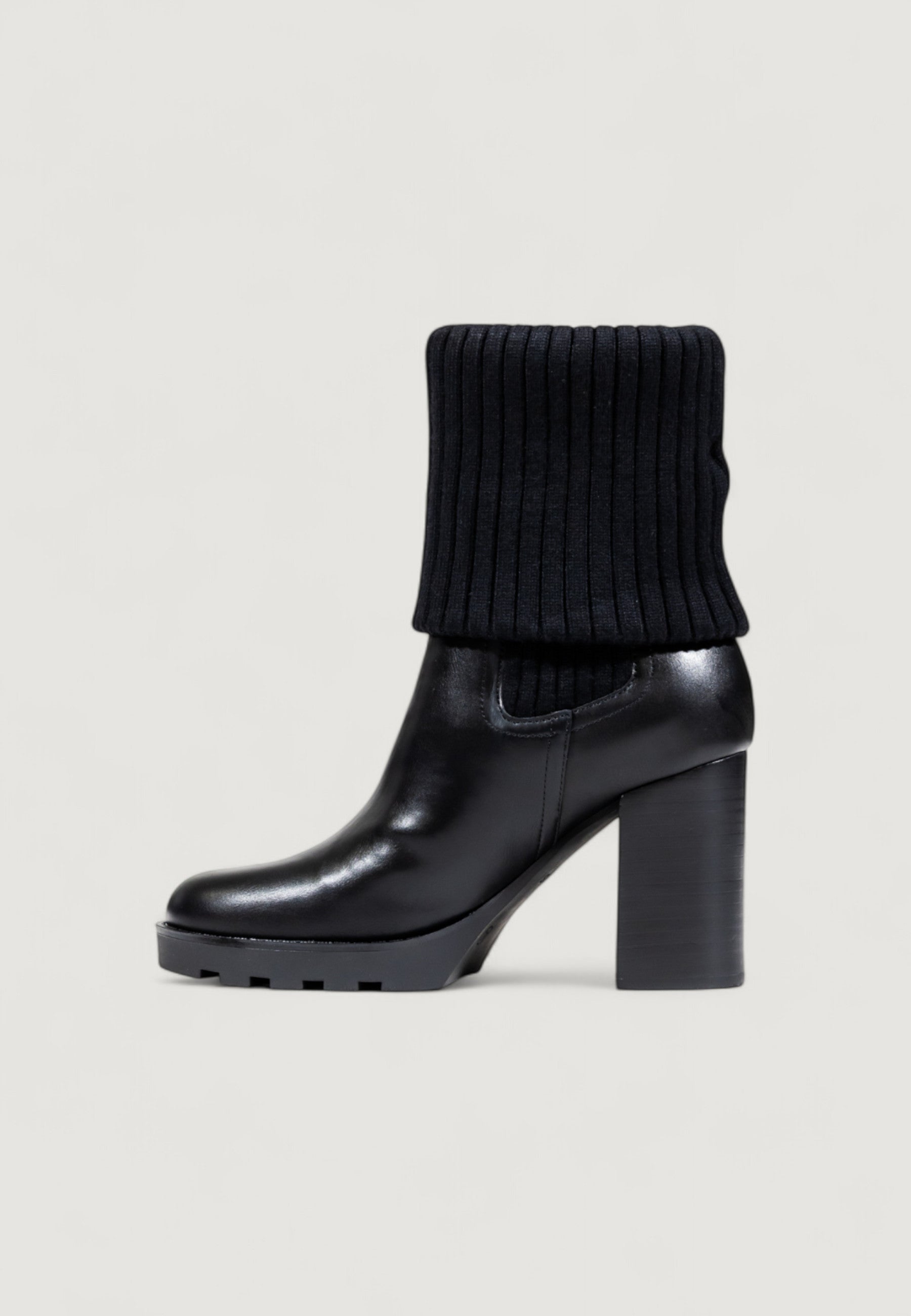 Boots and ankle boots Guess NEASON