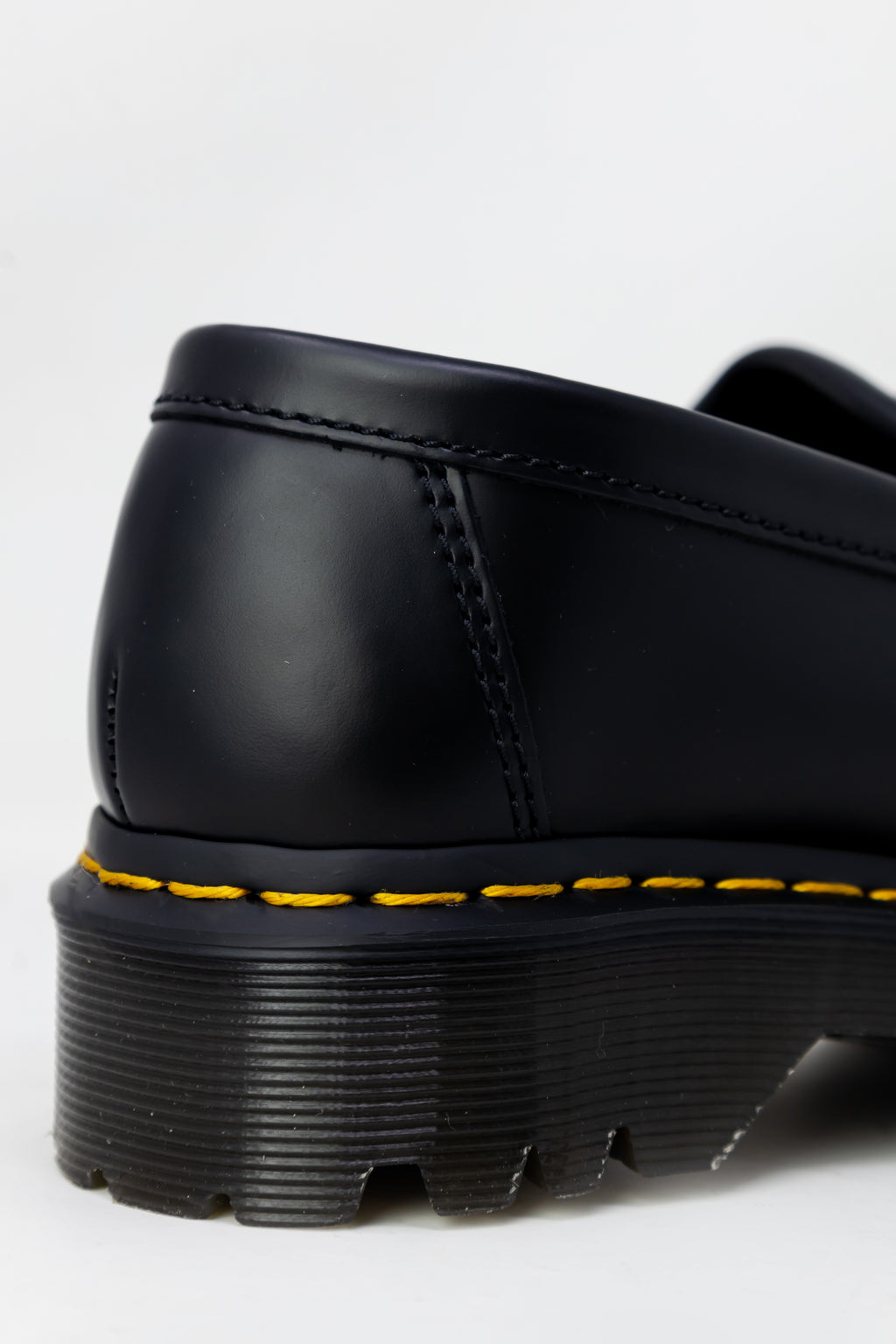 Stringate Dr. Martens Adrian Bex Smooth