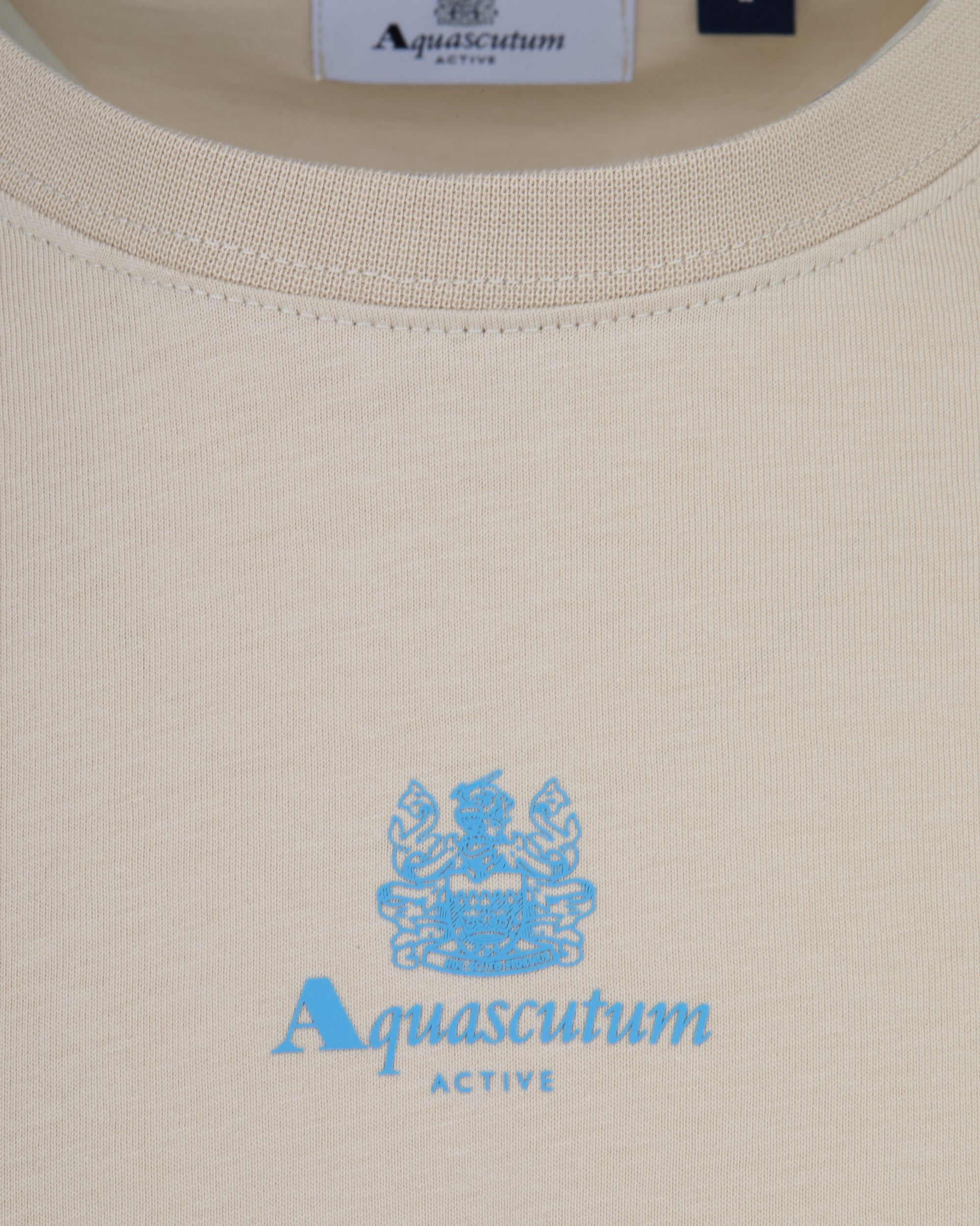 T-shirt Aquascutum Active CENTRAL SMALL LOGO T-SHIRT