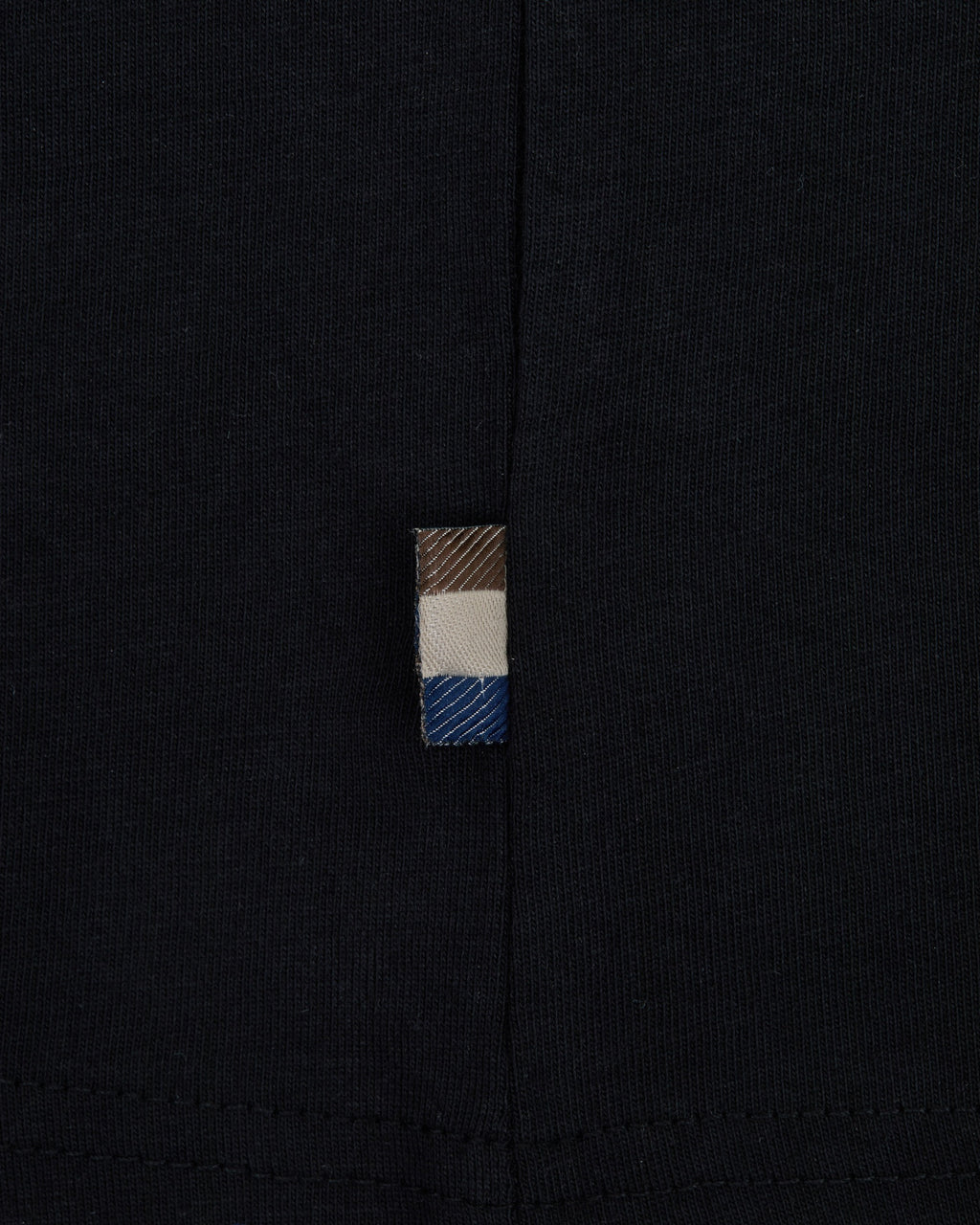 T-shirt Aquascutum Active CENTRAL SMALL LOGO T-SHIRT