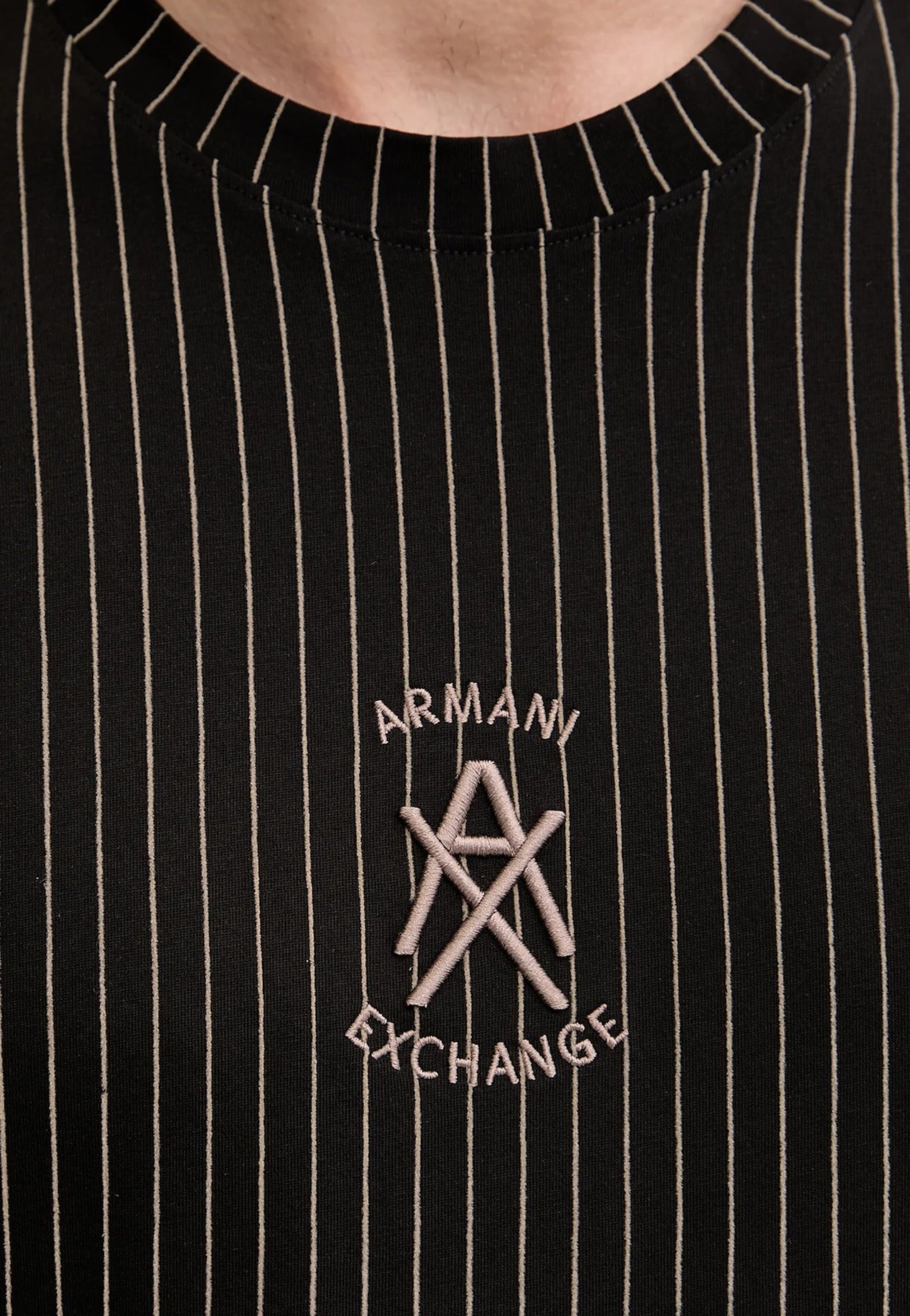 T-shirt Armani Exchange XM001791 AF10356 Black – Goccia.Shop