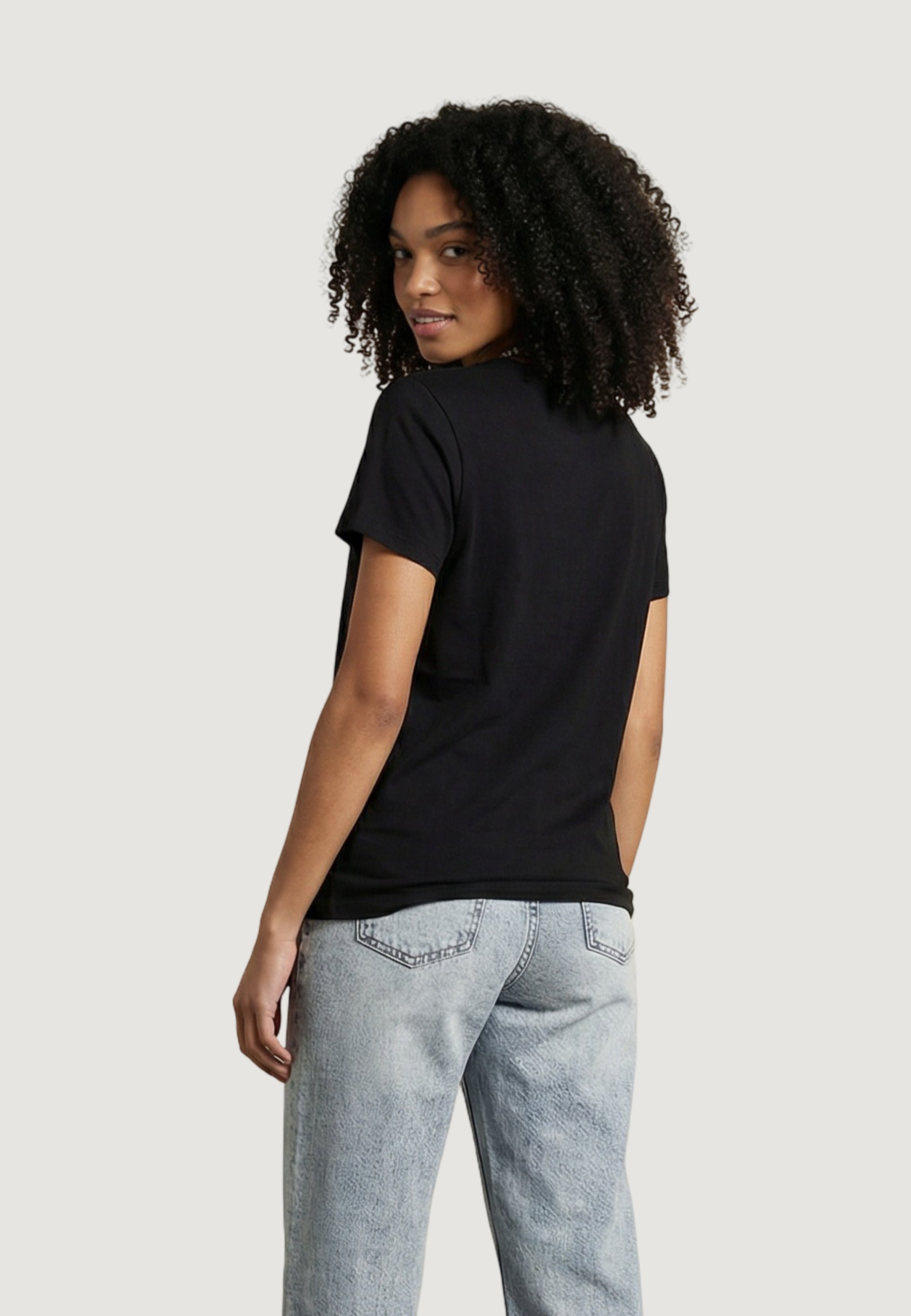 T-shirts Armani Exchange XW002345 AF10356