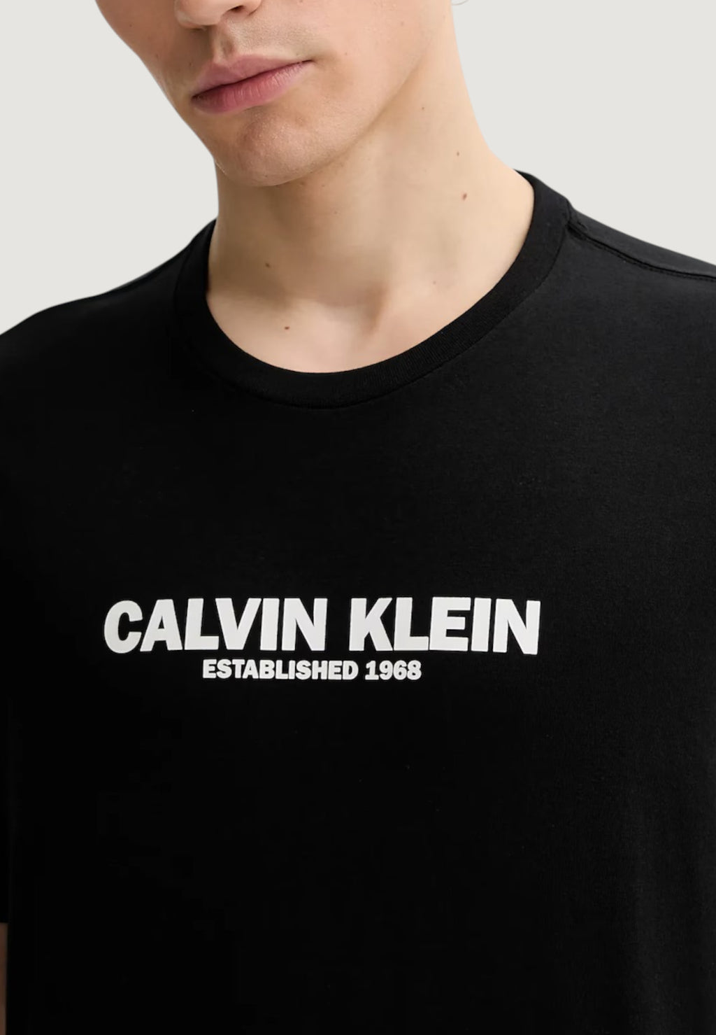 T-shirt Calvin Klein LV04RE820G