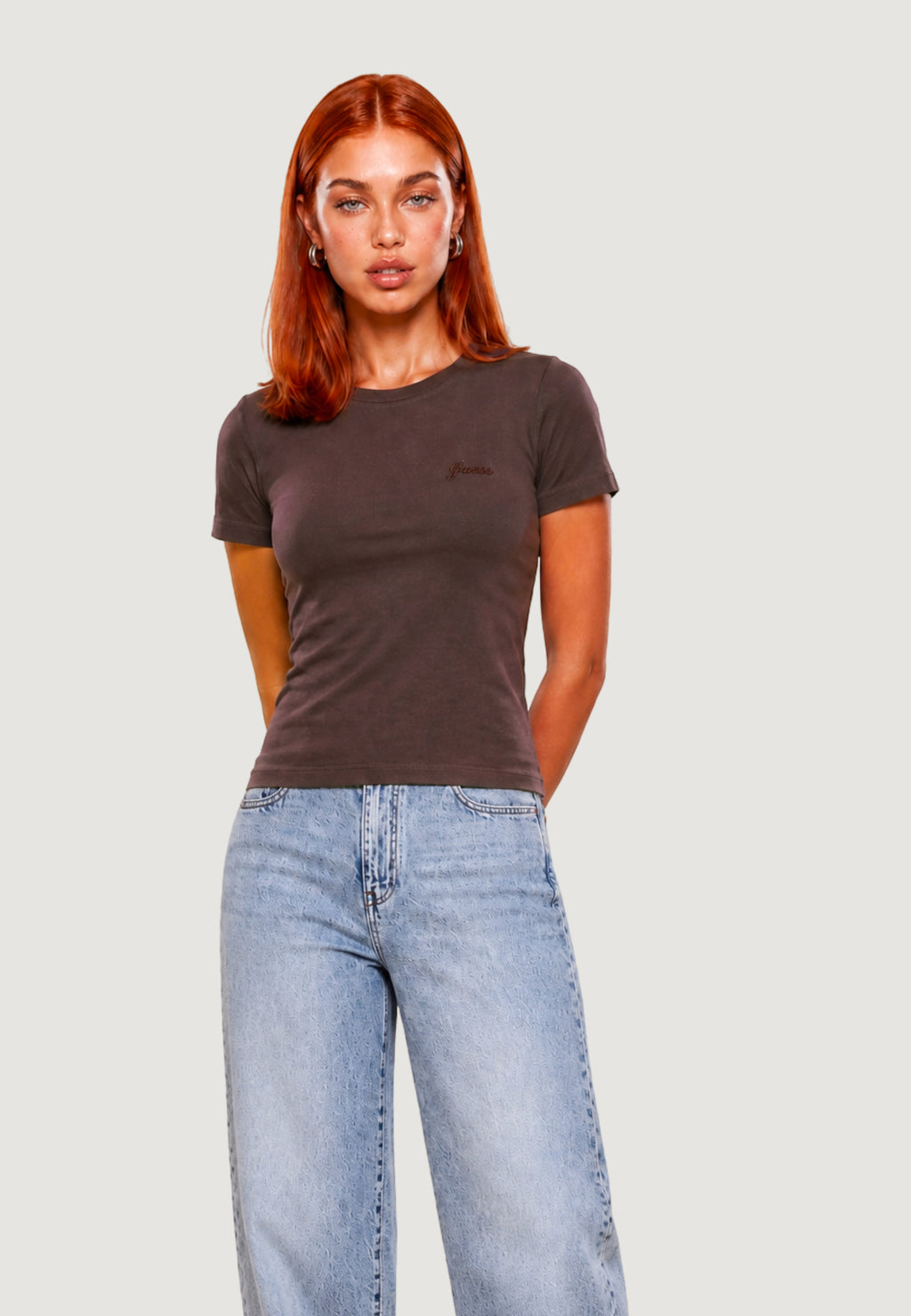 T-shirt Guess Active CHARA SS TEE