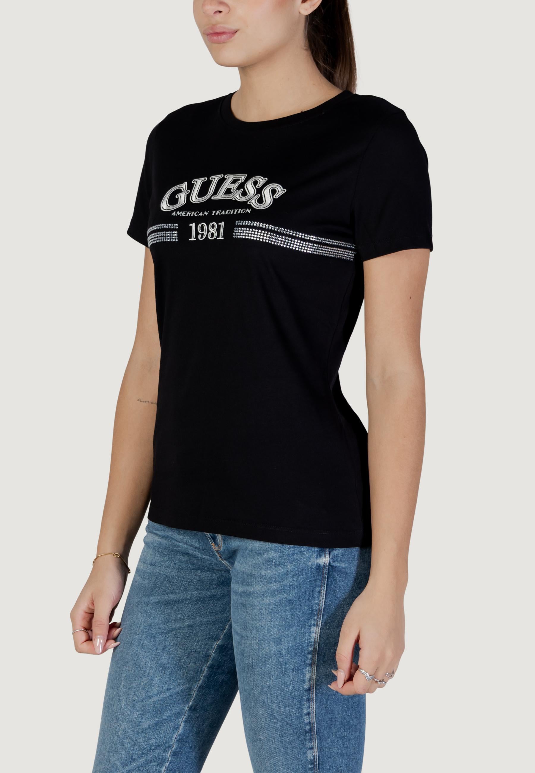 T-shirt Guess Active ALDA CN SS T-SHIRT