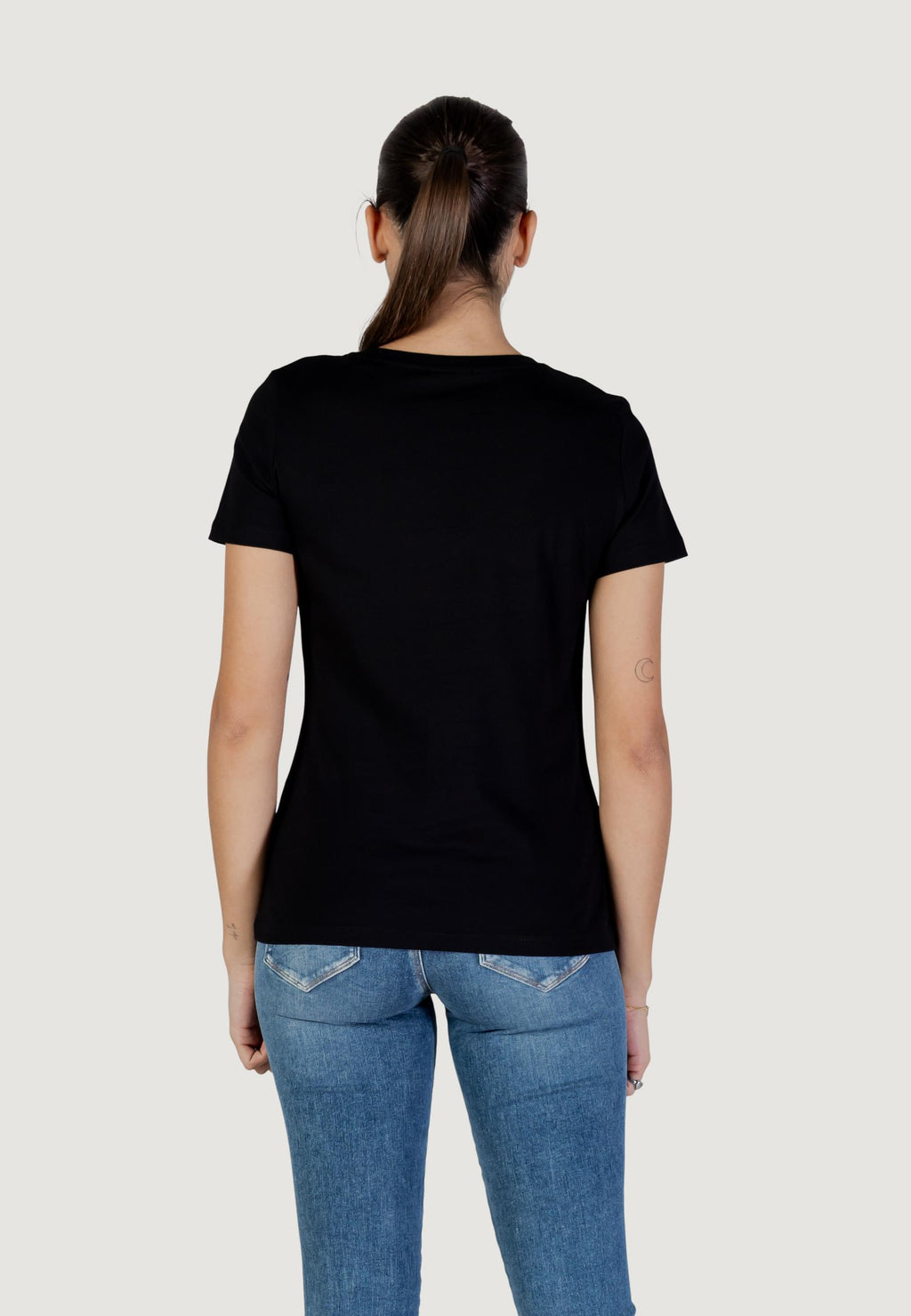 T-shirt Guess Active ALDA CN SS T-SHIRT