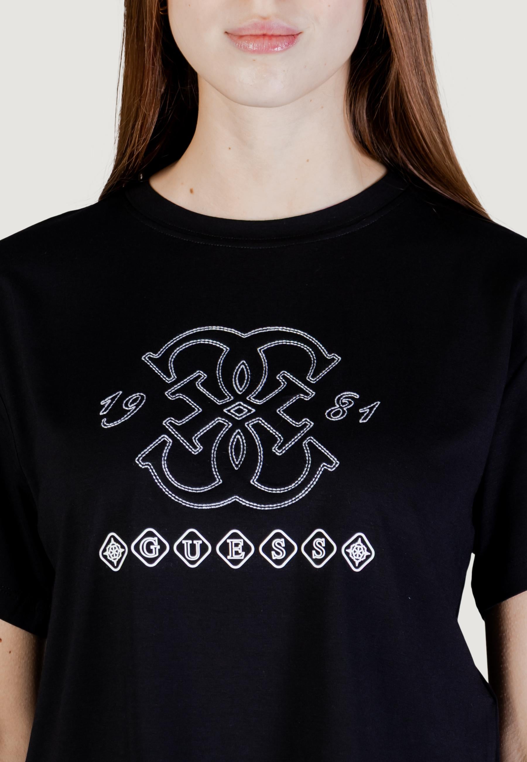 T-shirt Guess Active GABI SS CN T-SHIRT